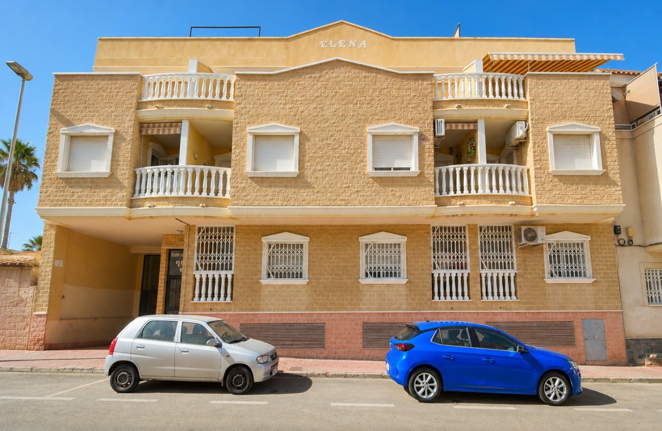 Herverkoop - Appartement / Flat -
Torrevieja - Playa del Cura