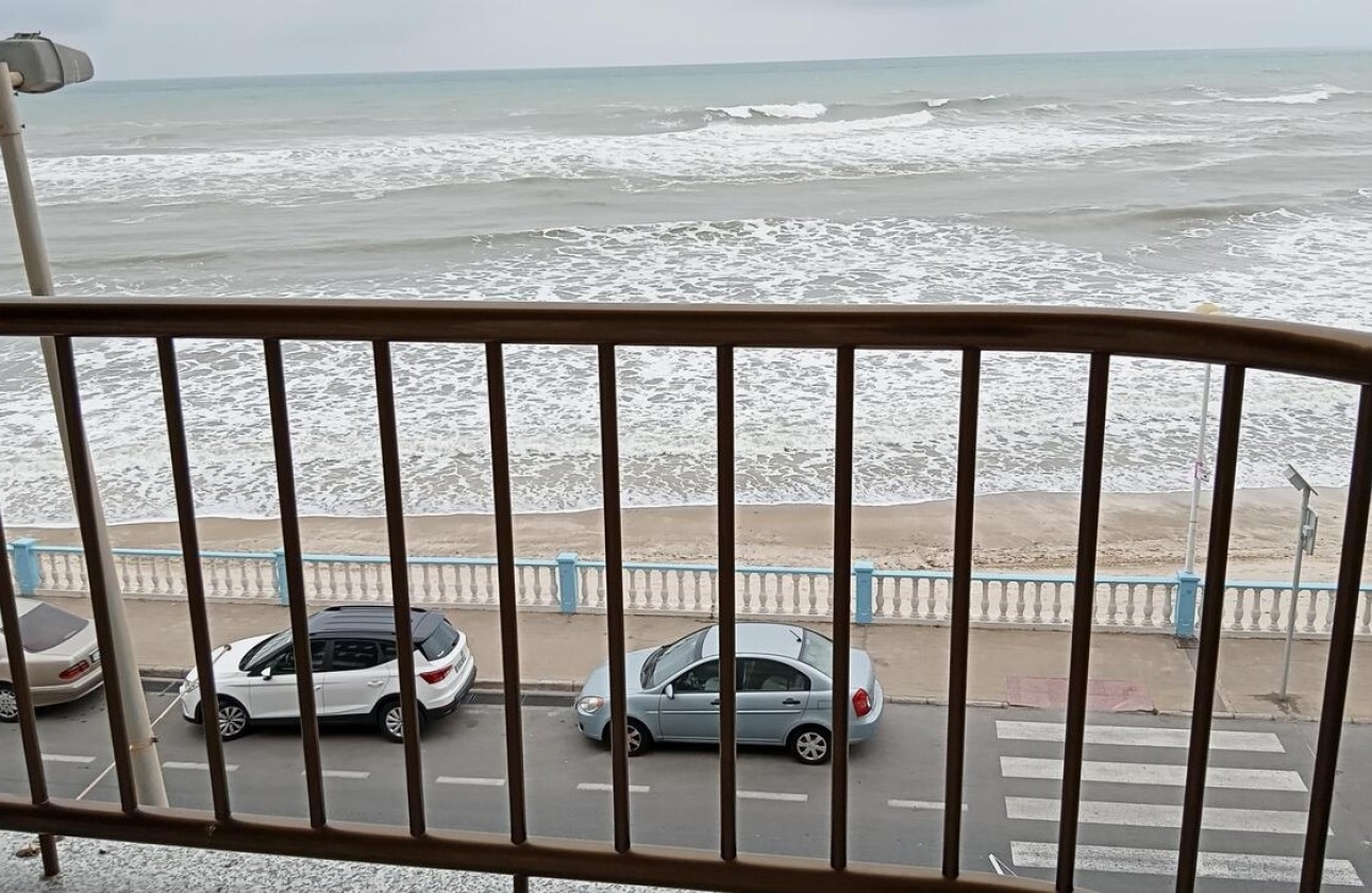Herverkoop - Appartement / Flat -
Torrevieja - PLAYA LOS LOCOS