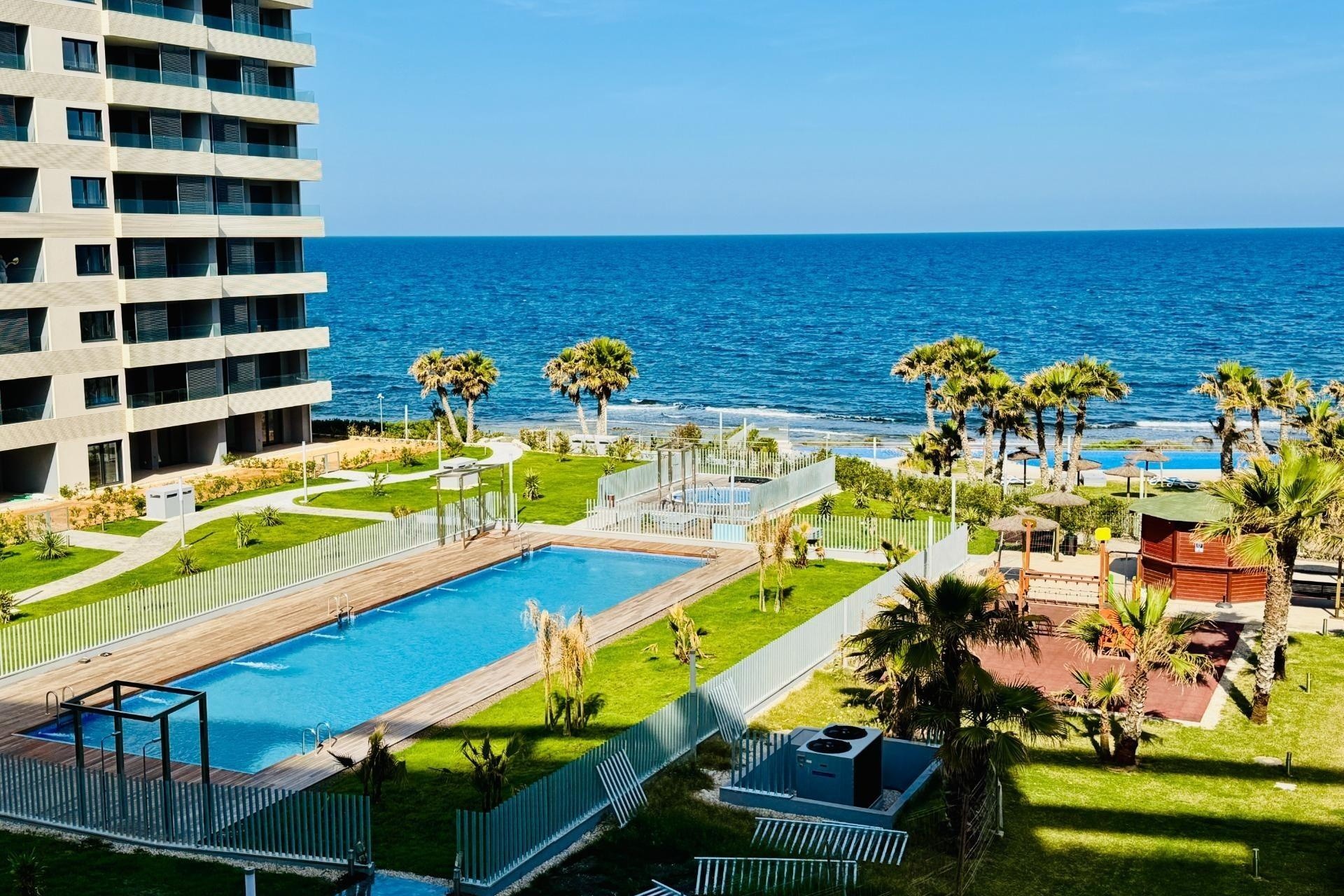 Herverkoop - Appartement / Flat -
Torrevieja - Punta Prima