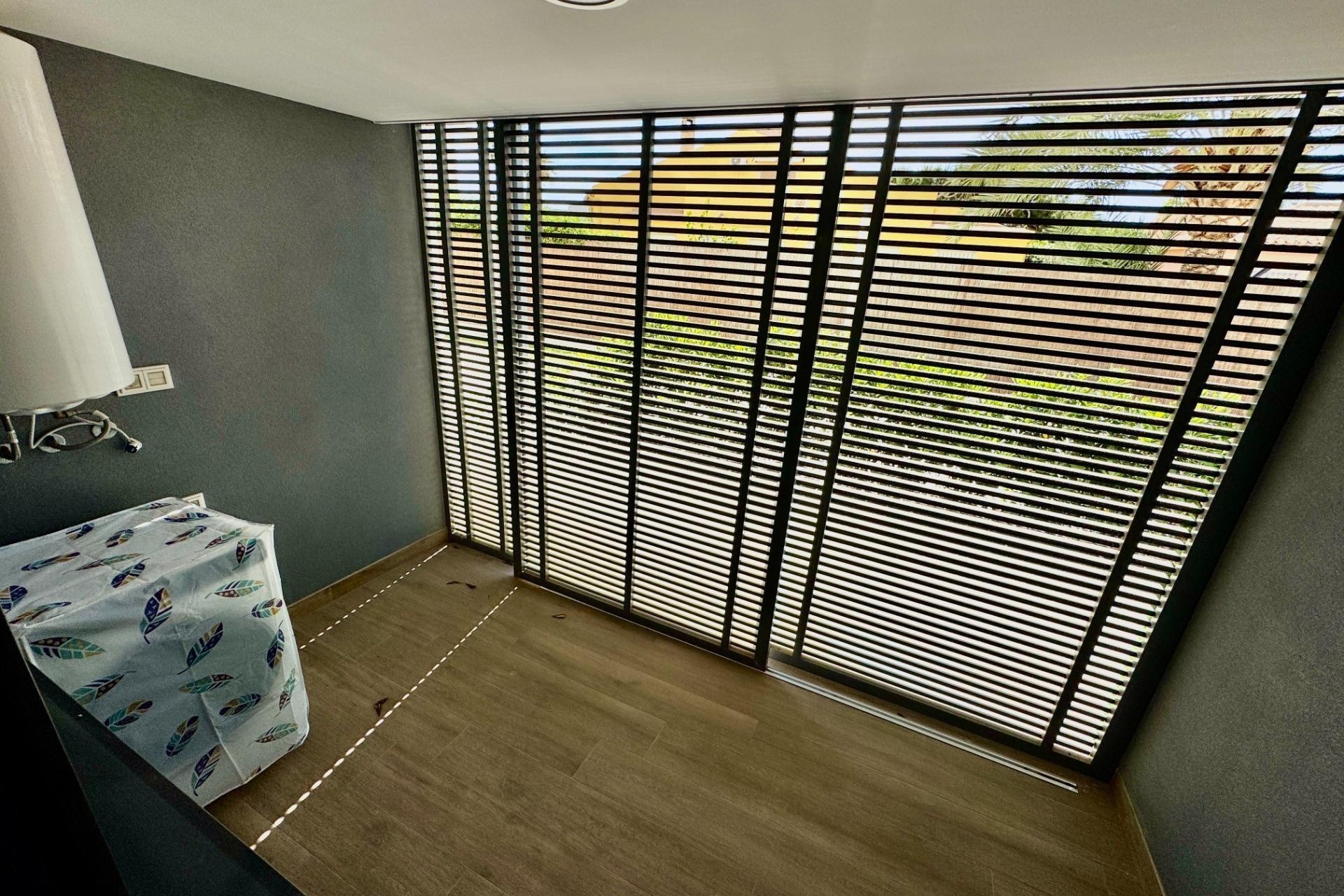 Herverkoop - Appartement / Flat -
Torrevieja - Punta Prima