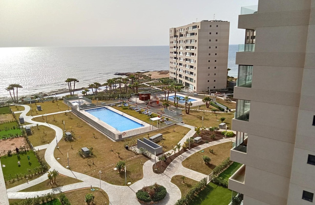 Herverkoop - Appartement / Flat -
Torrevieja - Punta Prima