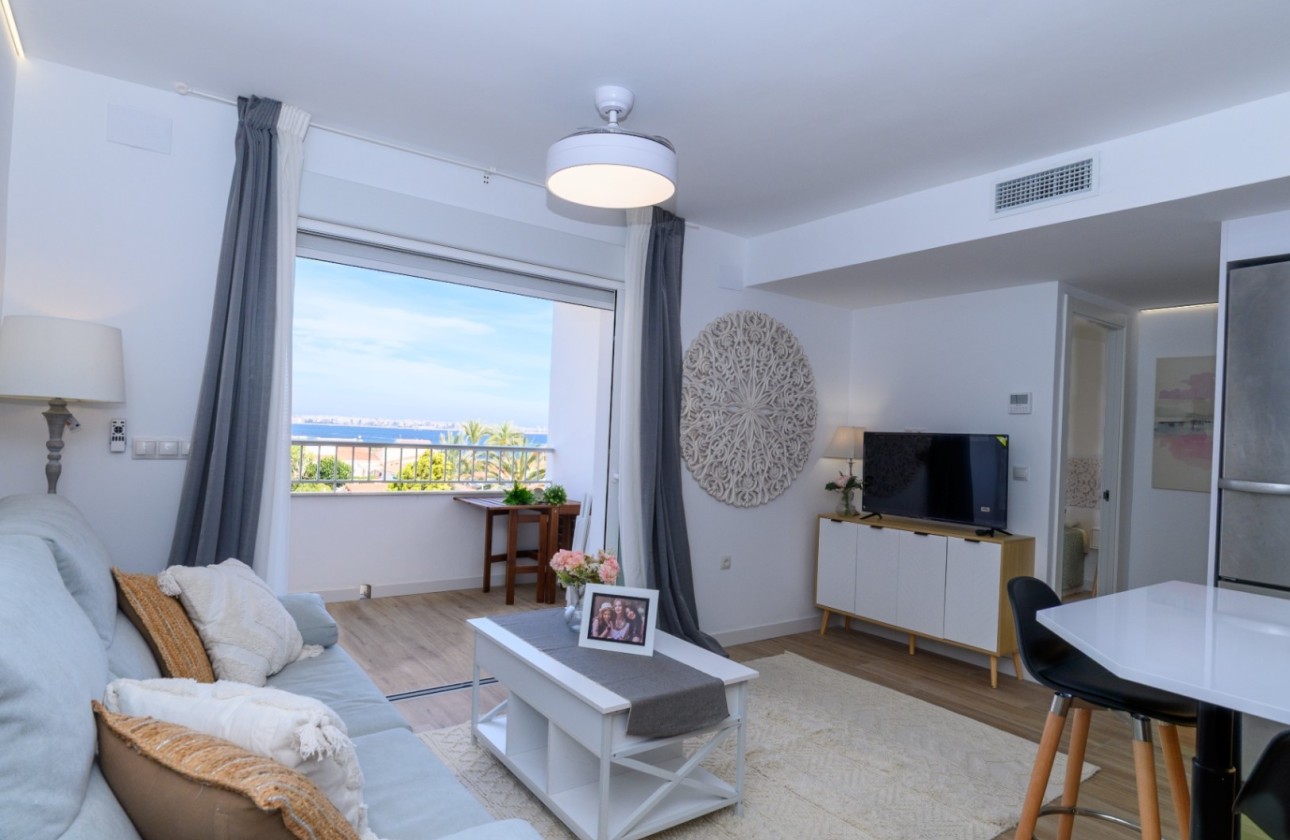 Herverkoop - Appartement / Flat -
Torrevieja - Punta Prima