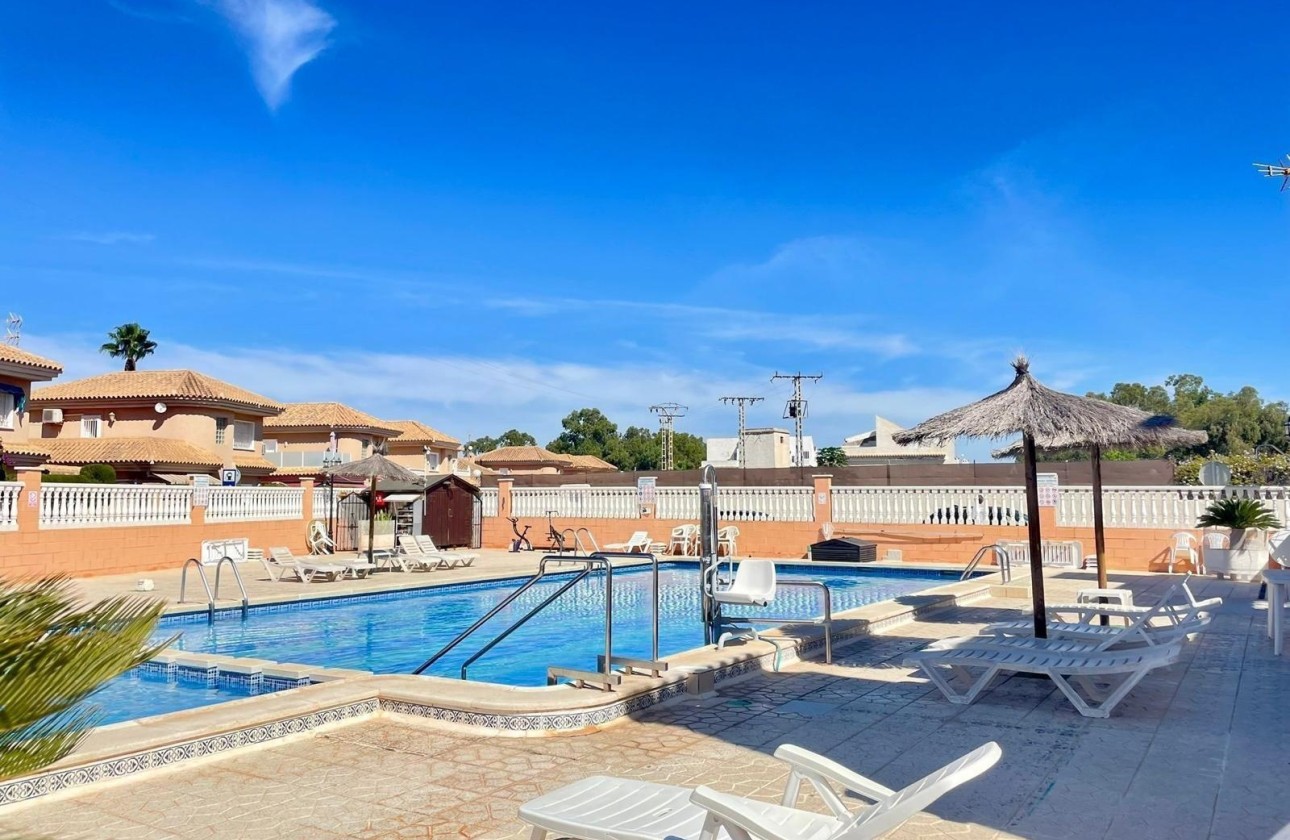 Herverkoop - Appartement / Flat -
Torrevieja - Punta Prima