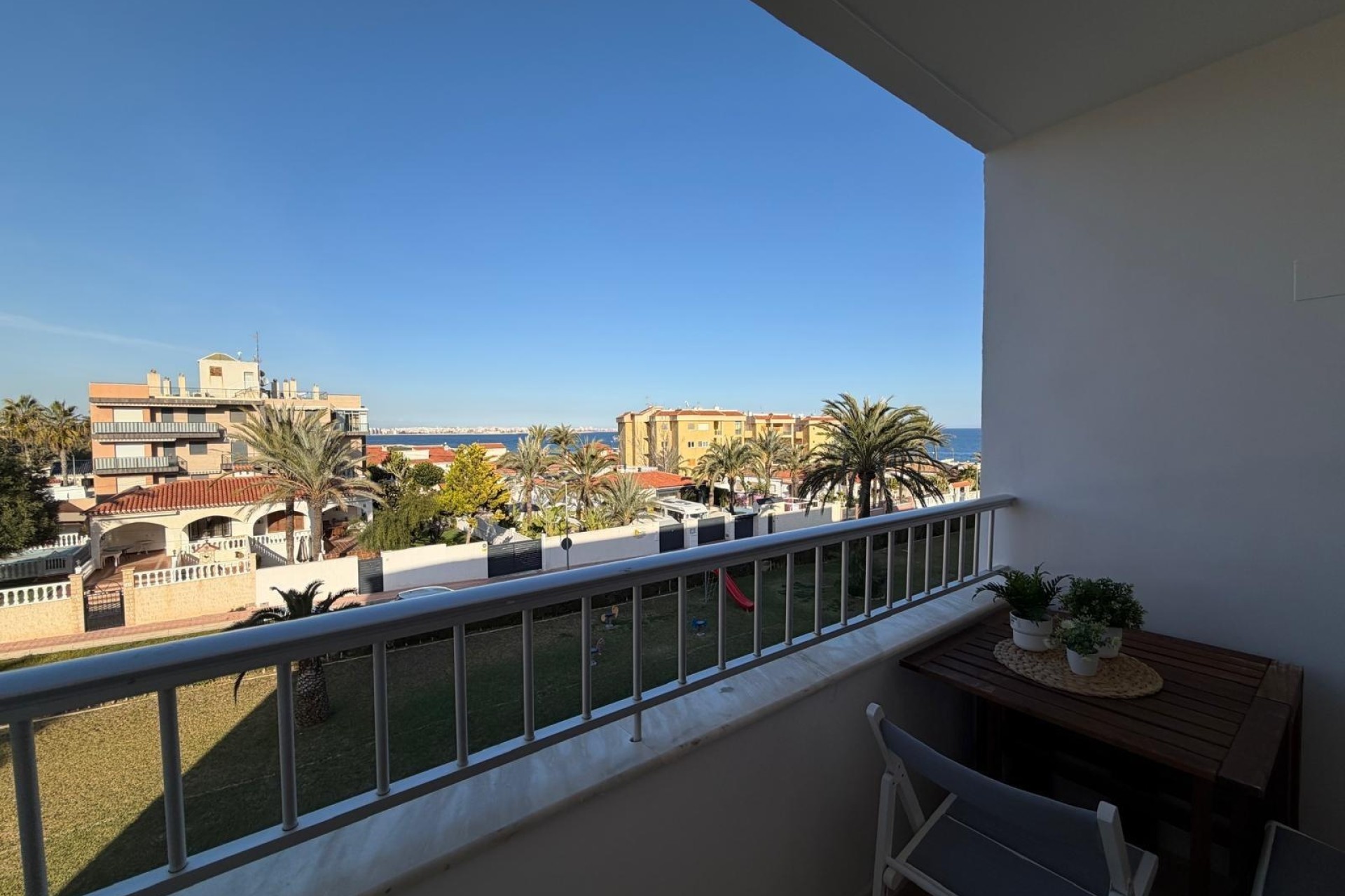 Herverkoop - Appartement / Flat -
Torrevieja - Punta Prima