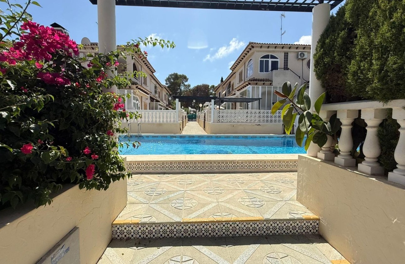 Herverkoop - Appartement / Flat -
Torrevieja - Punta Prima
