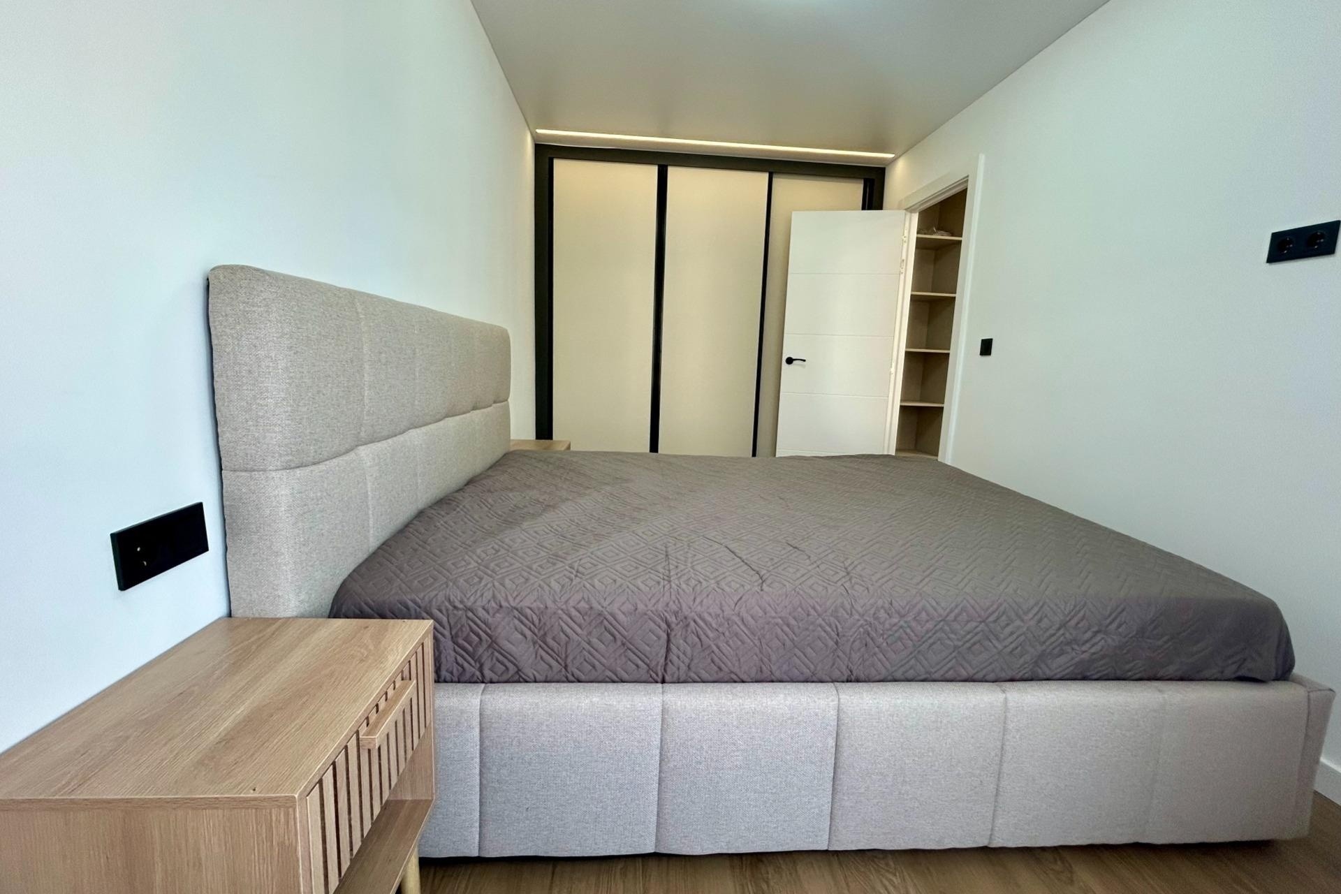 Herverkoop - Appartement / Flat -
Torrevieja - Punta Prima
