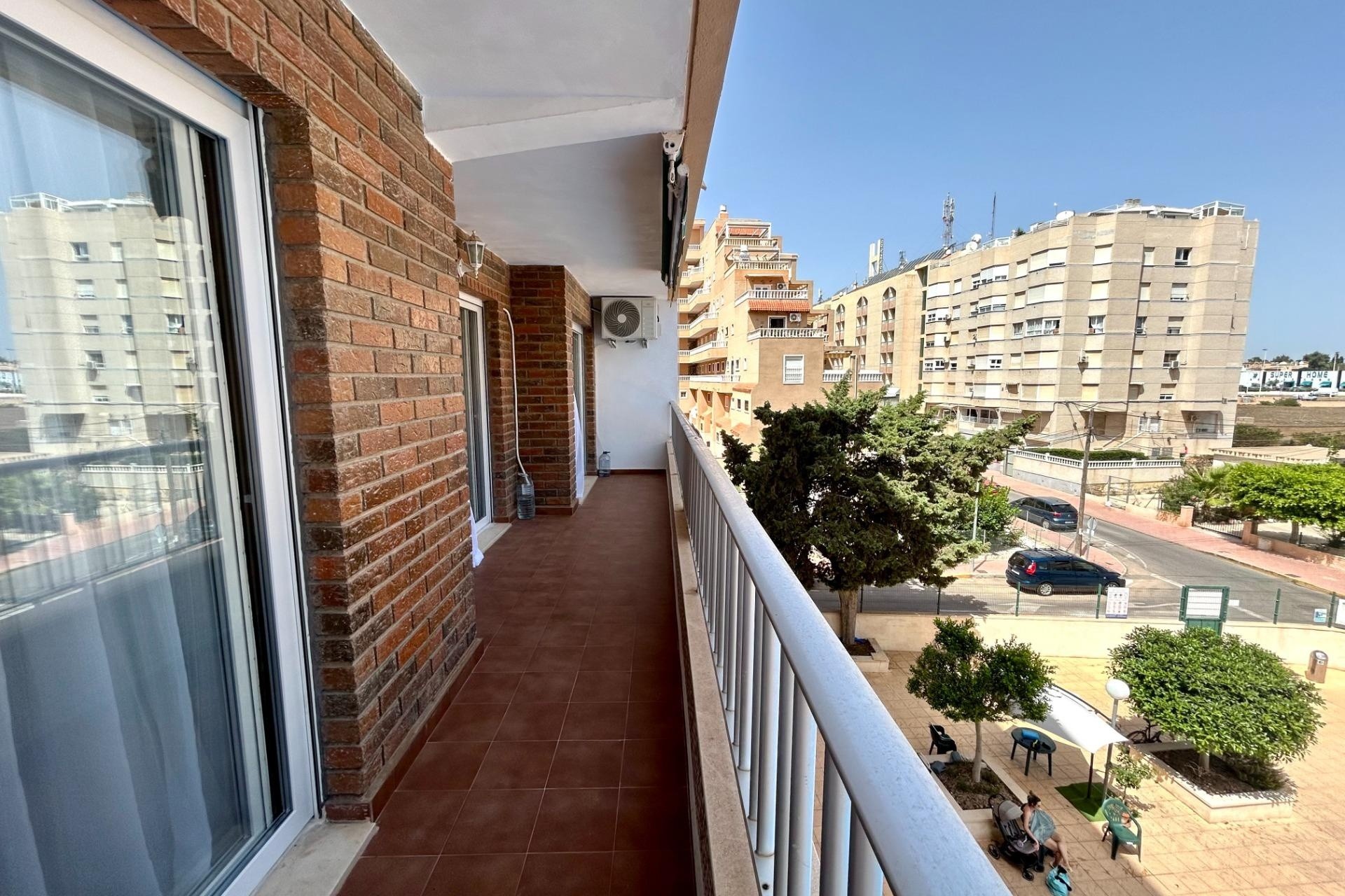 Herverkoop - Appartement / Flat -
Torrevieja - Punta Prima