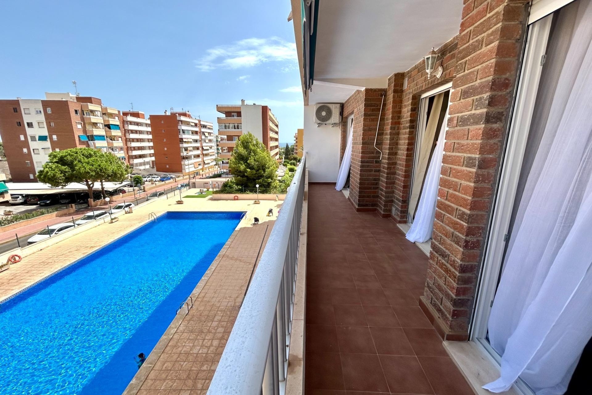 Herverkoop - Appartement / Flat -
Torrevieja - Punta Prima