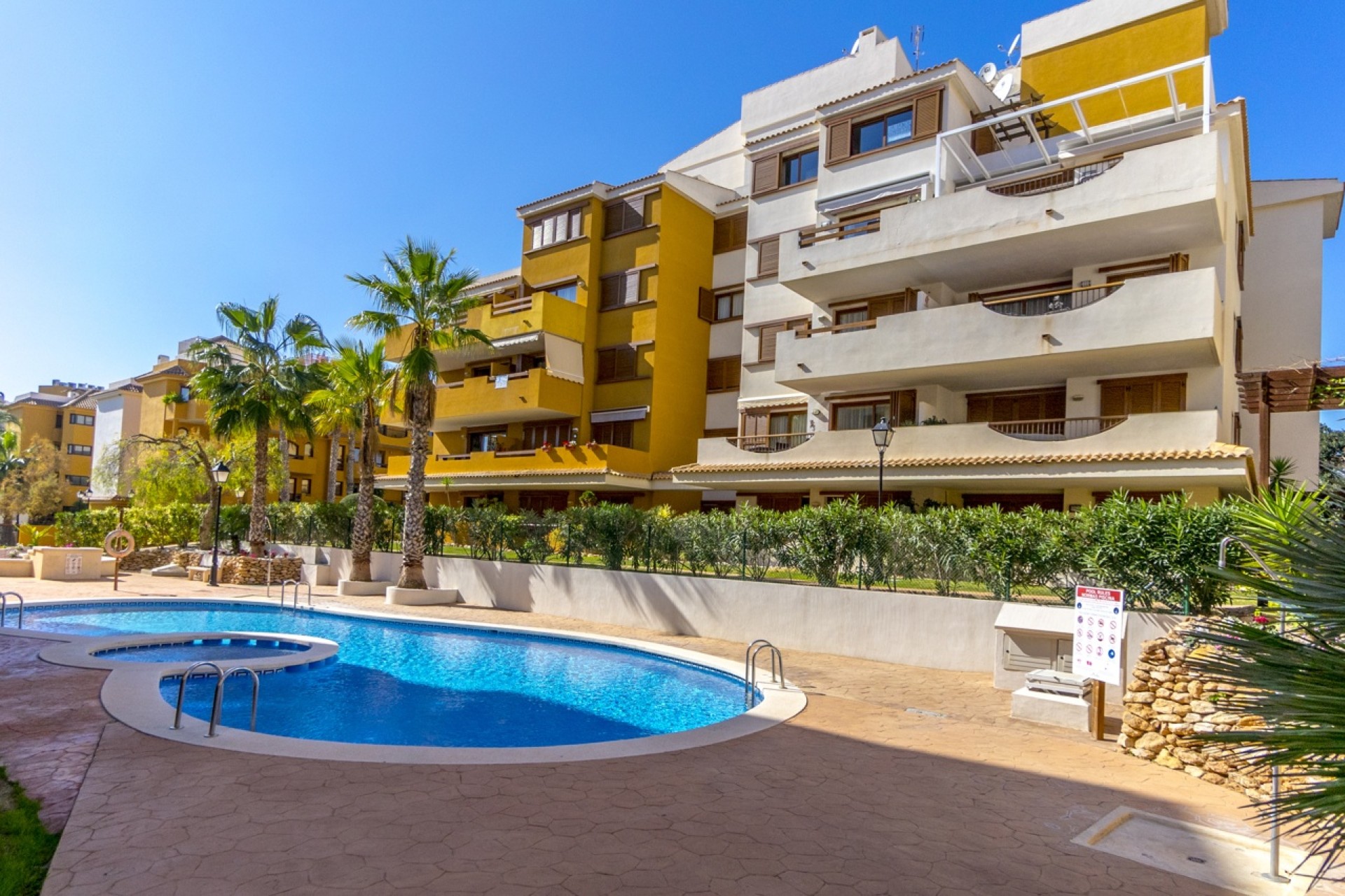Herverkoop - Appartement / Flat -
Torrevieja - Punta Prima