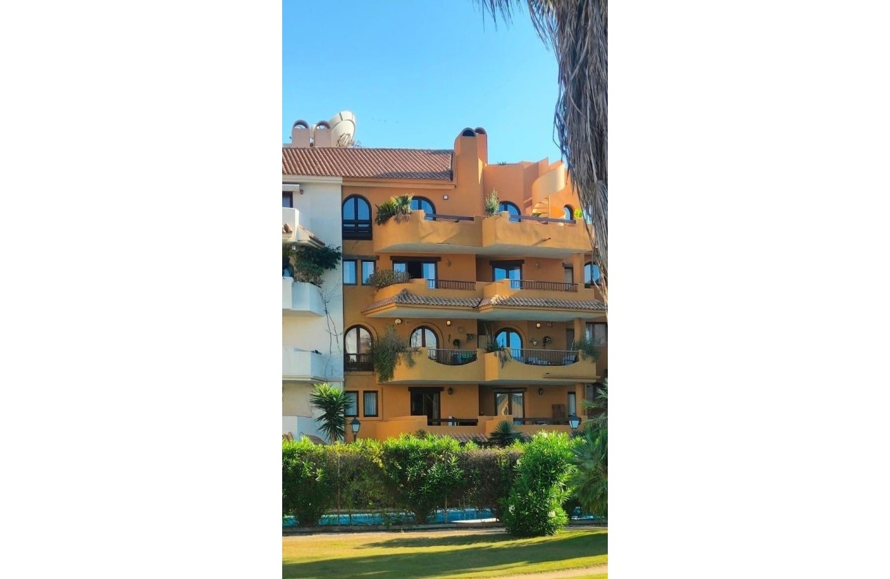 Herverkoop - Appartement / Flat -
Torrevieja - Punta Prima
