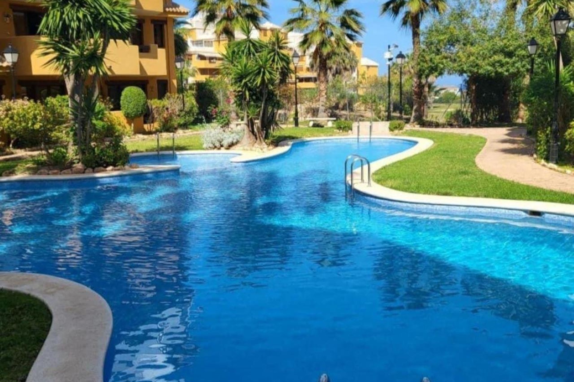 Herverkoop - Appartement / Flat -
Torrevieja - Punta Prima
