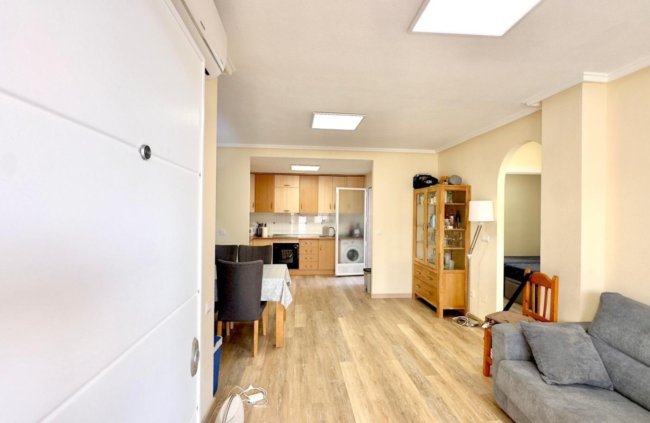 Herverkoop - Appartement / Flat -
Torrevieja - Torreblanca