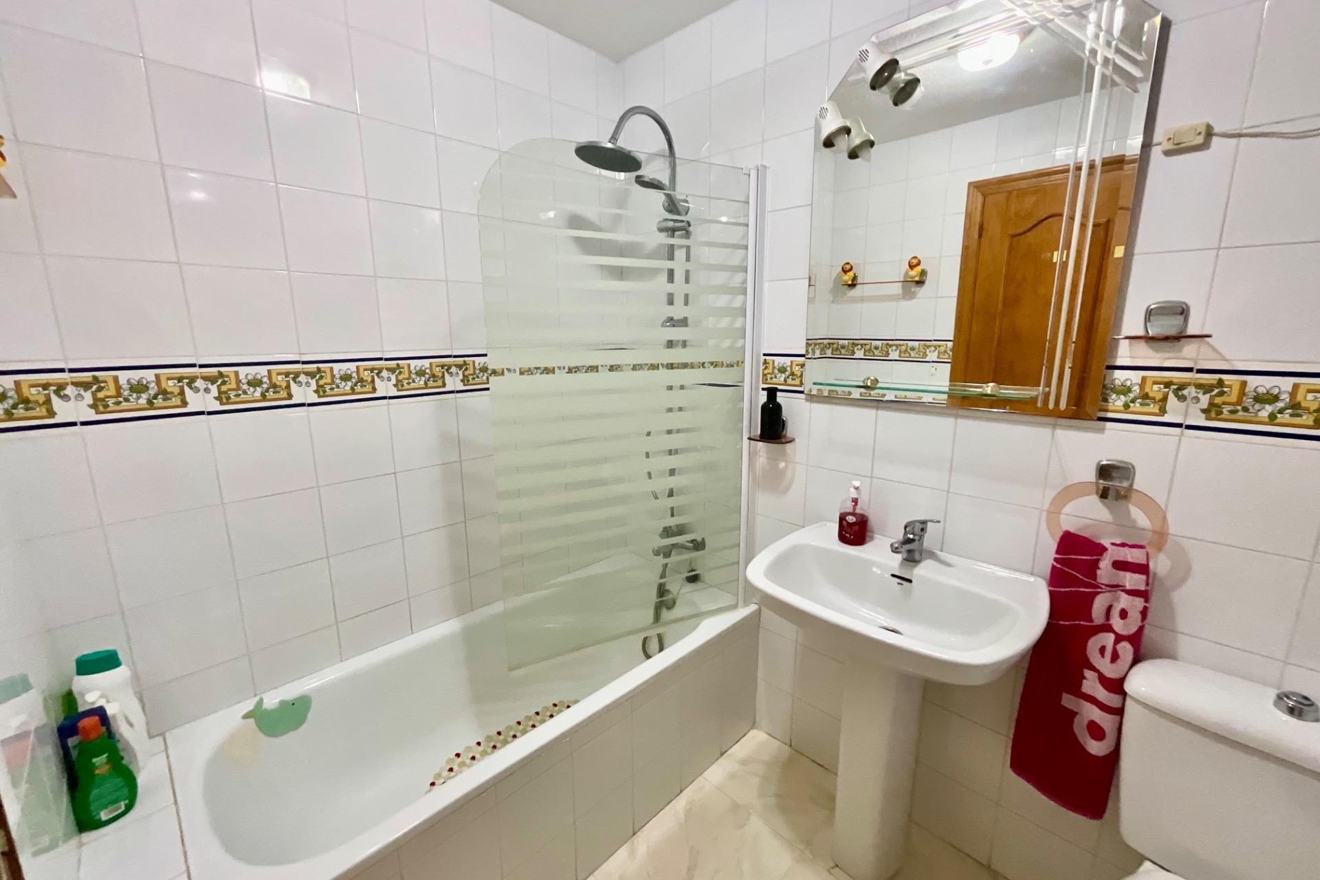 Herverkoop - Appartement / Flat -
Torrevieja - Torreblanca