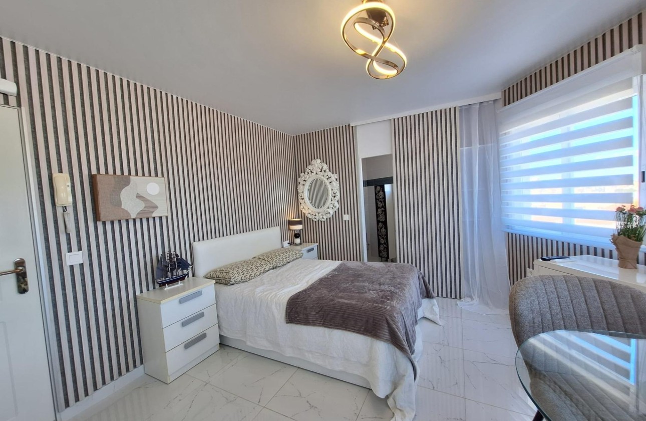 Herverkoop - Appartement / Flat -
Torrevieja - Torrejón