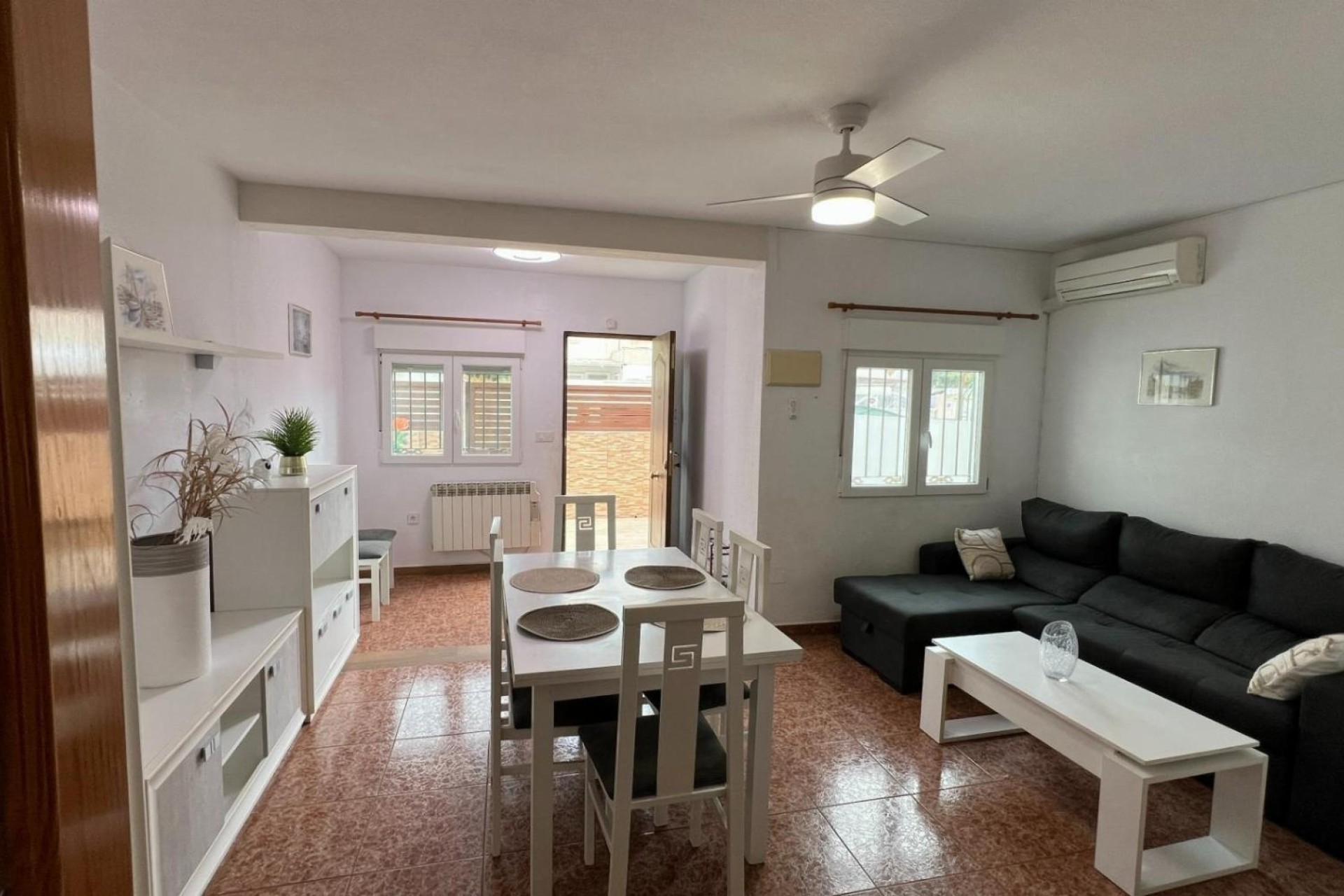 Herverkoop - Appartement / Flat -
Torrevieja - Torretas