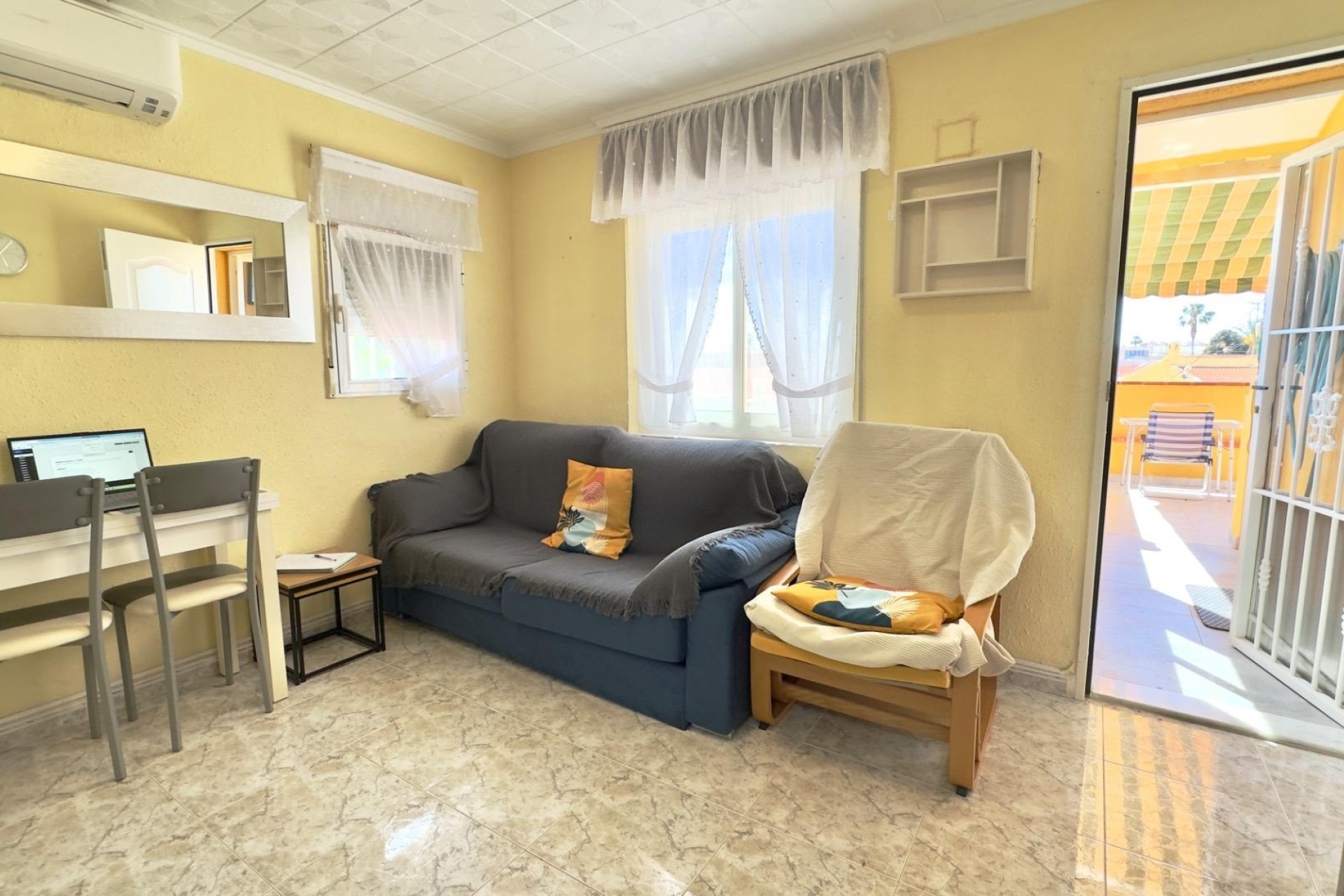Herverkoop - Appartement / Flat -
Torrevieja - Torretas