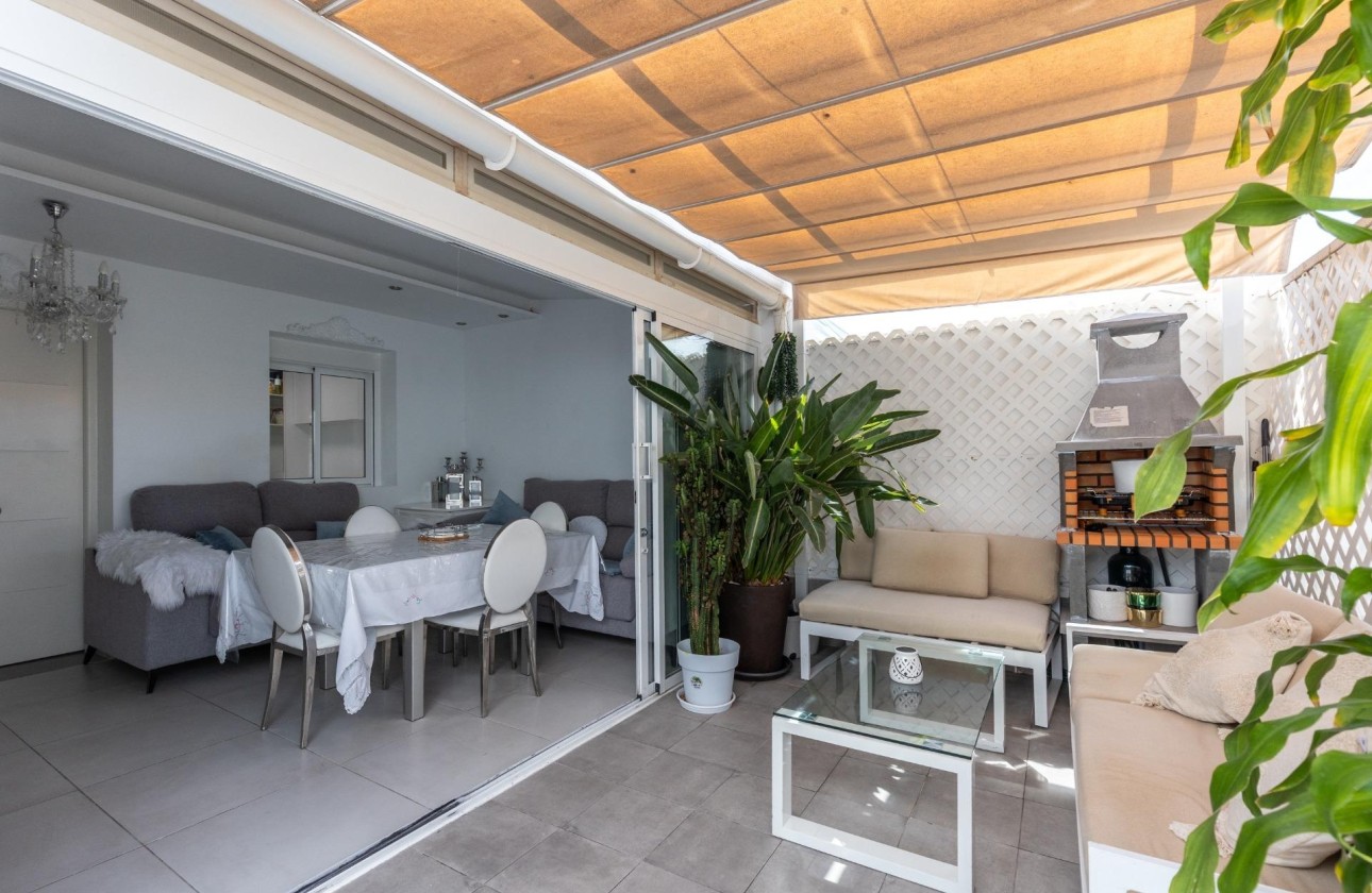 Herverkoop - Appartement / Flat -
Torrevieja - Torretas