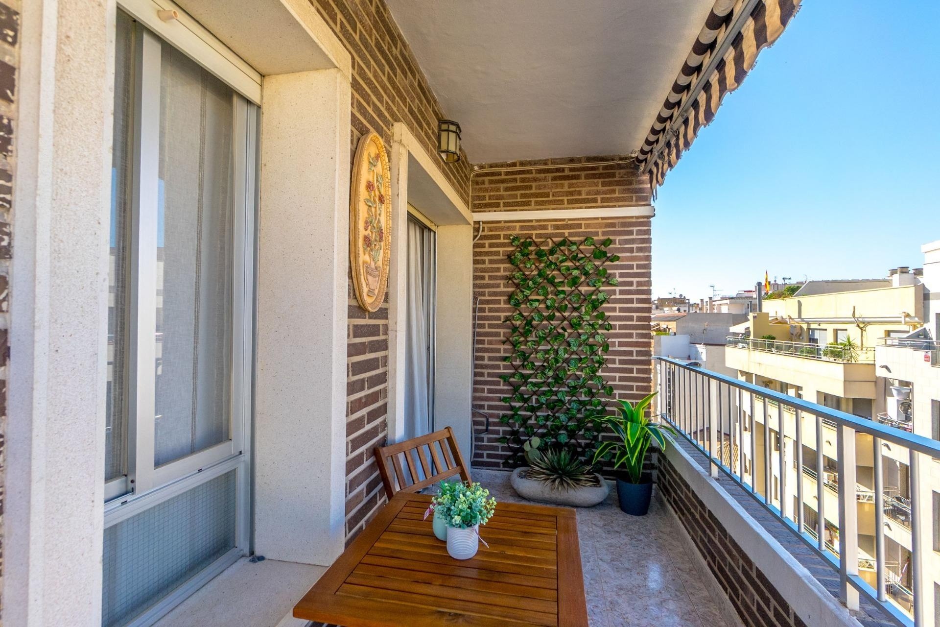 Herverkoop - Appartement / Flat -
Torrevieja - torrevieja