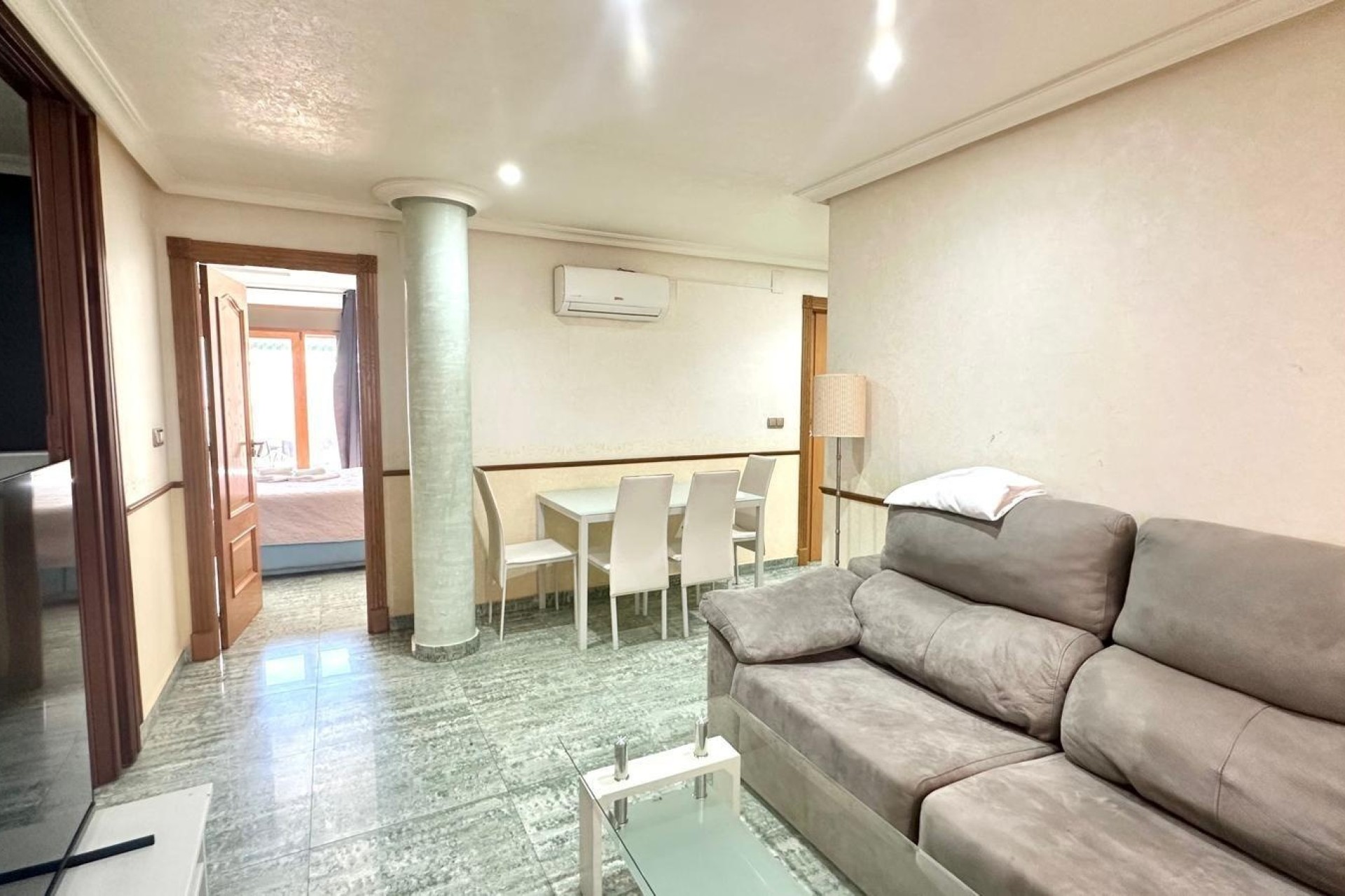 Herverkoop - Appartement / Flat -
Torrevieja - torrevieja