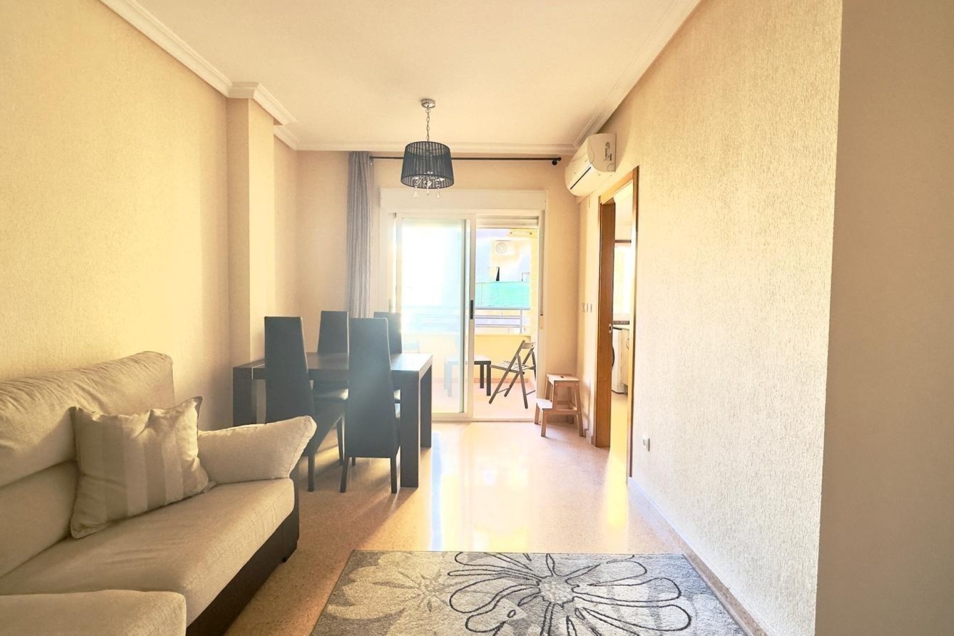 Herverkoop - Appartement / Flat -
Torrevieja - torrevieja