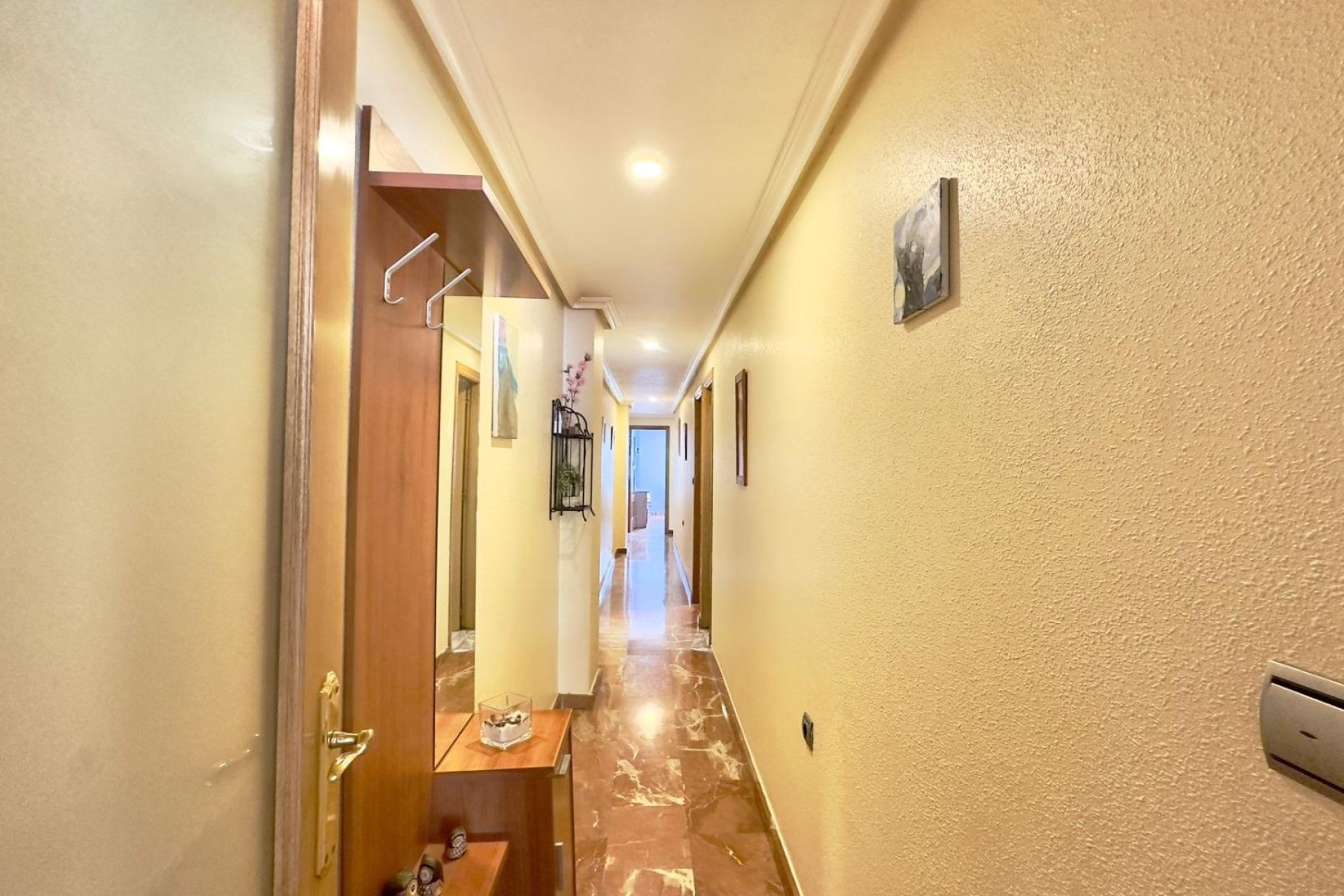 Herverkoop - Appartement / Flat -
Torrevieja - torrevieja