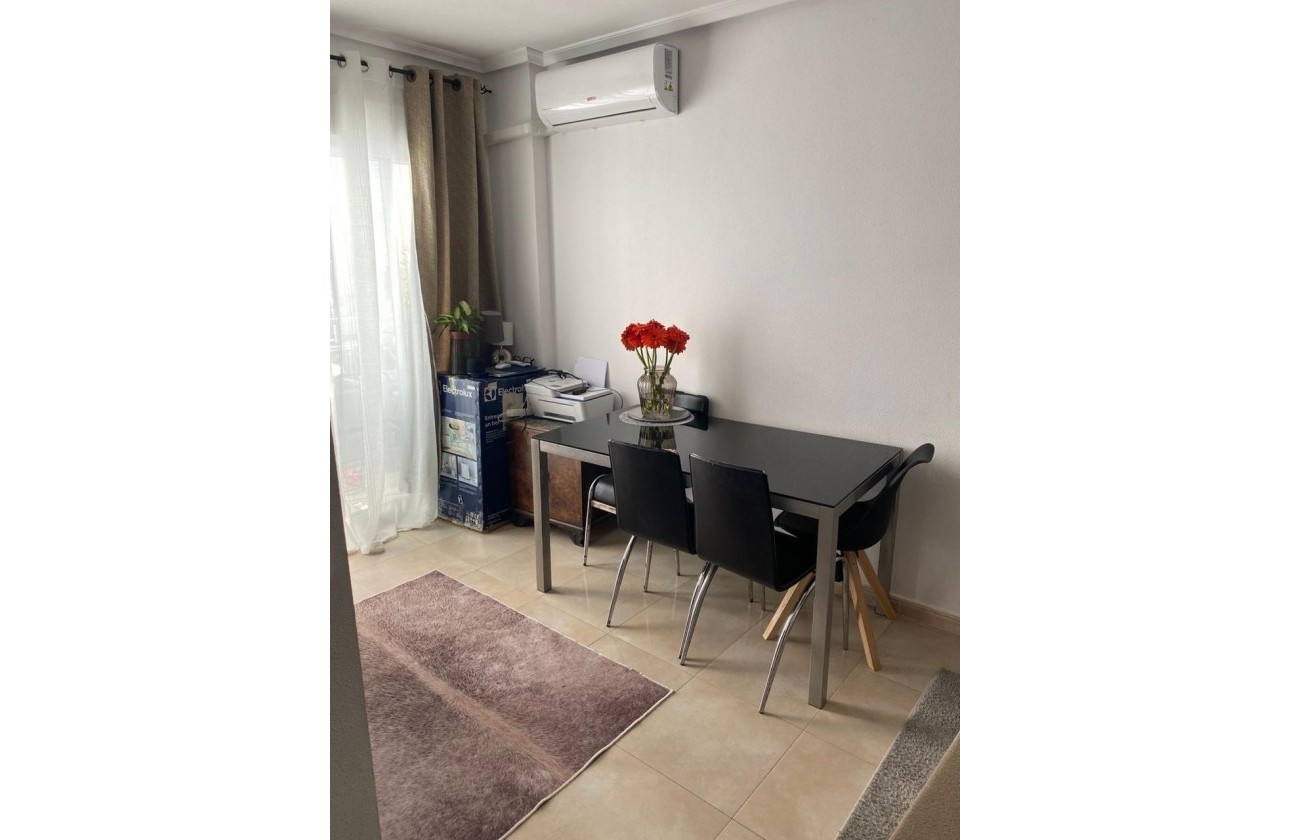Herverkoop - Appartement / Flat -
Torrevieja - torrevieja
