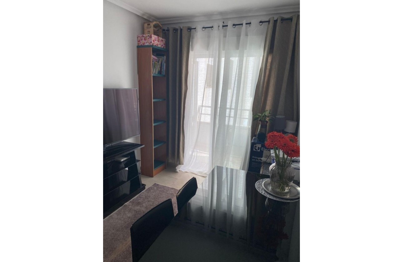 Herverkoop - Appartement / Flat -
Torrevieja - torrevieja