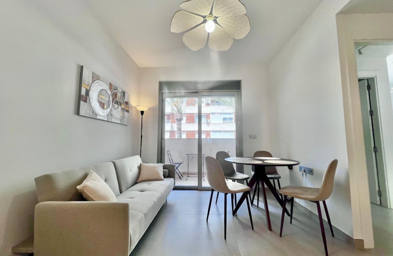 Herverkoop - Appartement / Flat -
Torrevieja - torrevieja