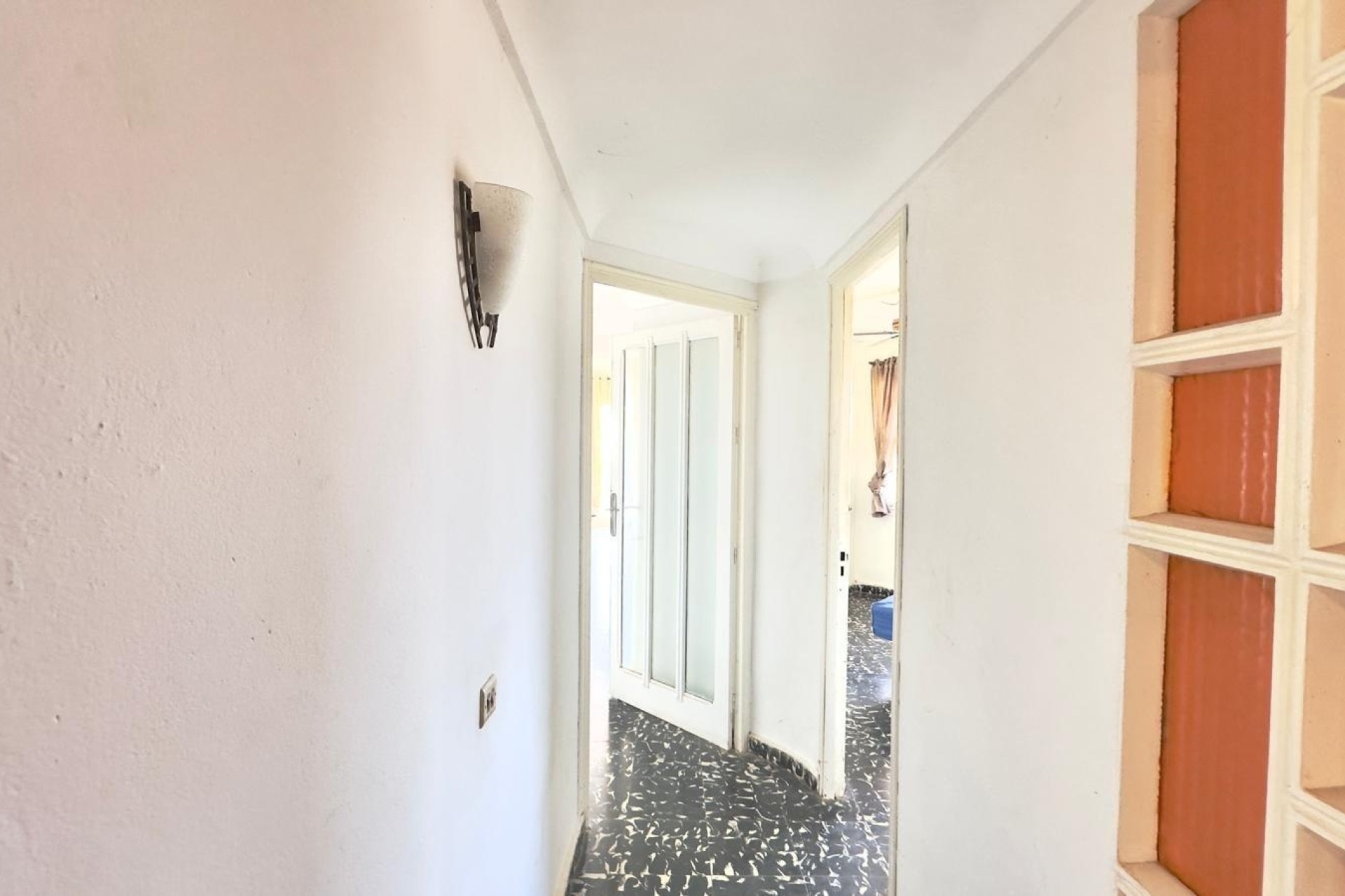 Herverkoop - Appartement / Flat -
Torrevieja - Zona Los Frutales