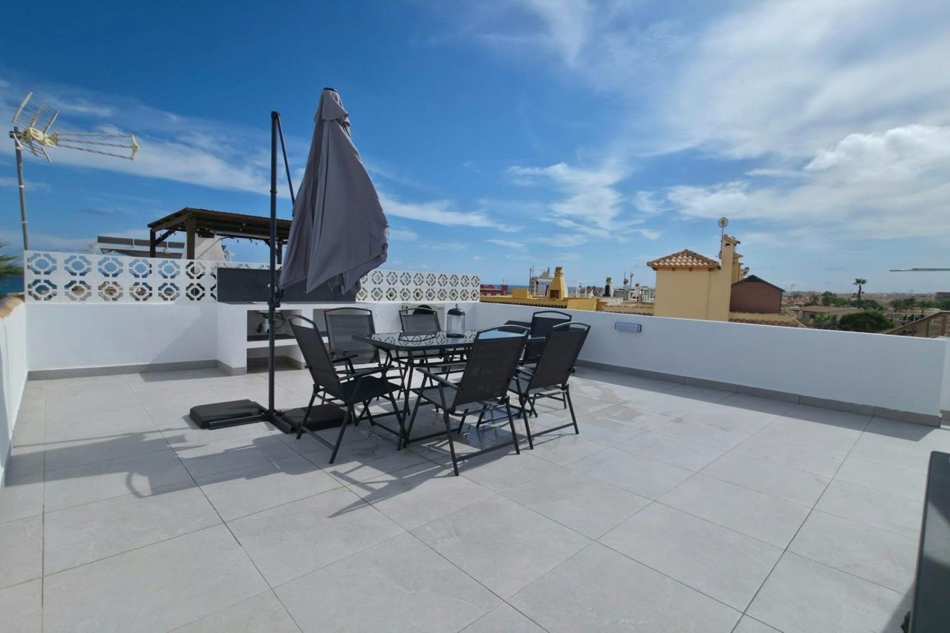 Herverkoop - Appartement / Flat -
Torrevieja - Zona Los Frutales