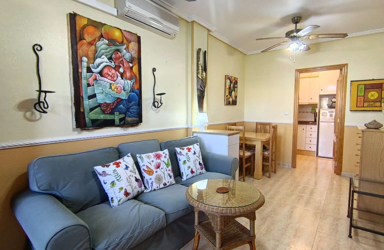 Herverkoop - Appartement / Flat -
Torrevieja