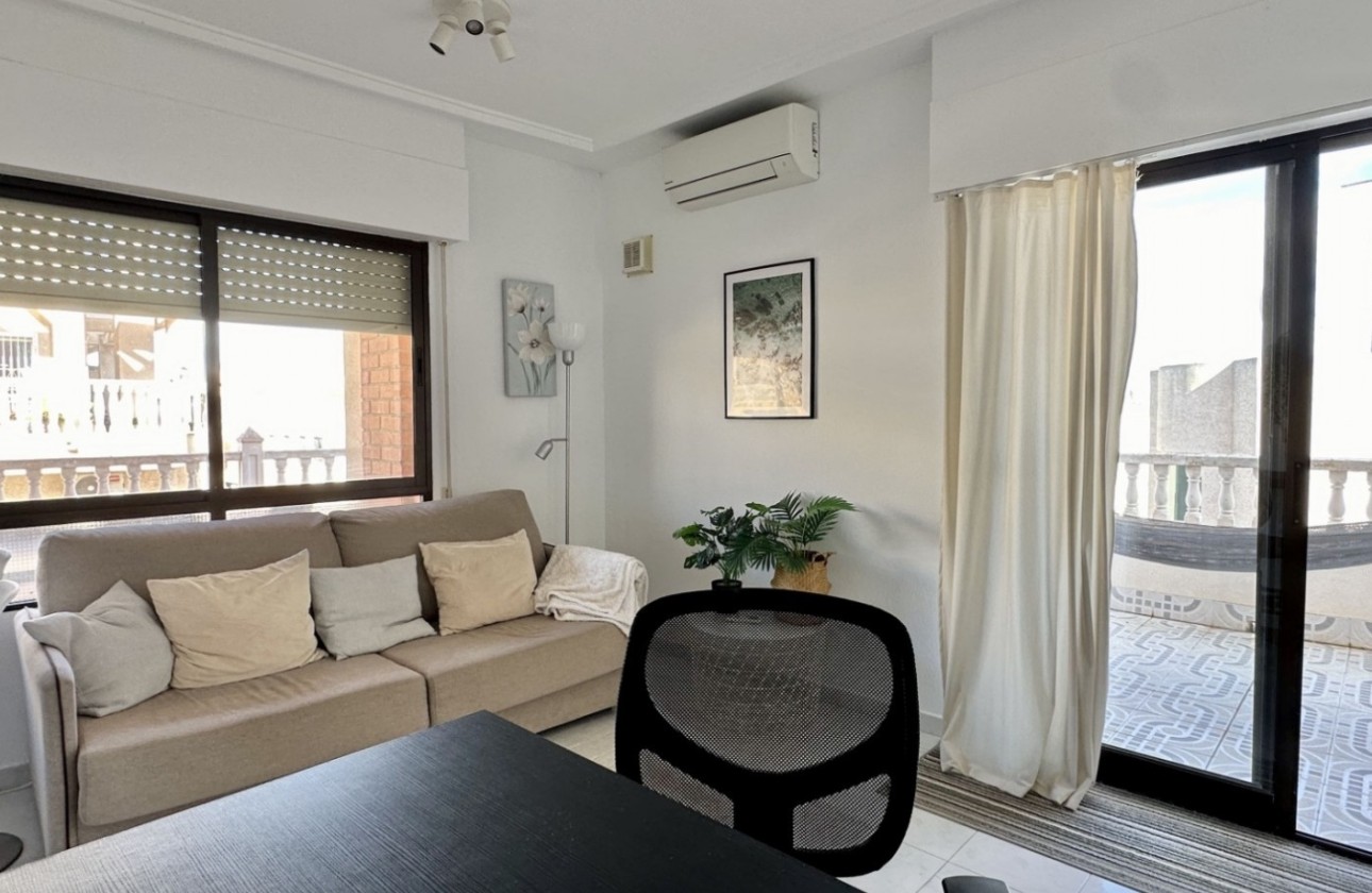 Herverkoop - Appartement / Flat -
Torrevieja