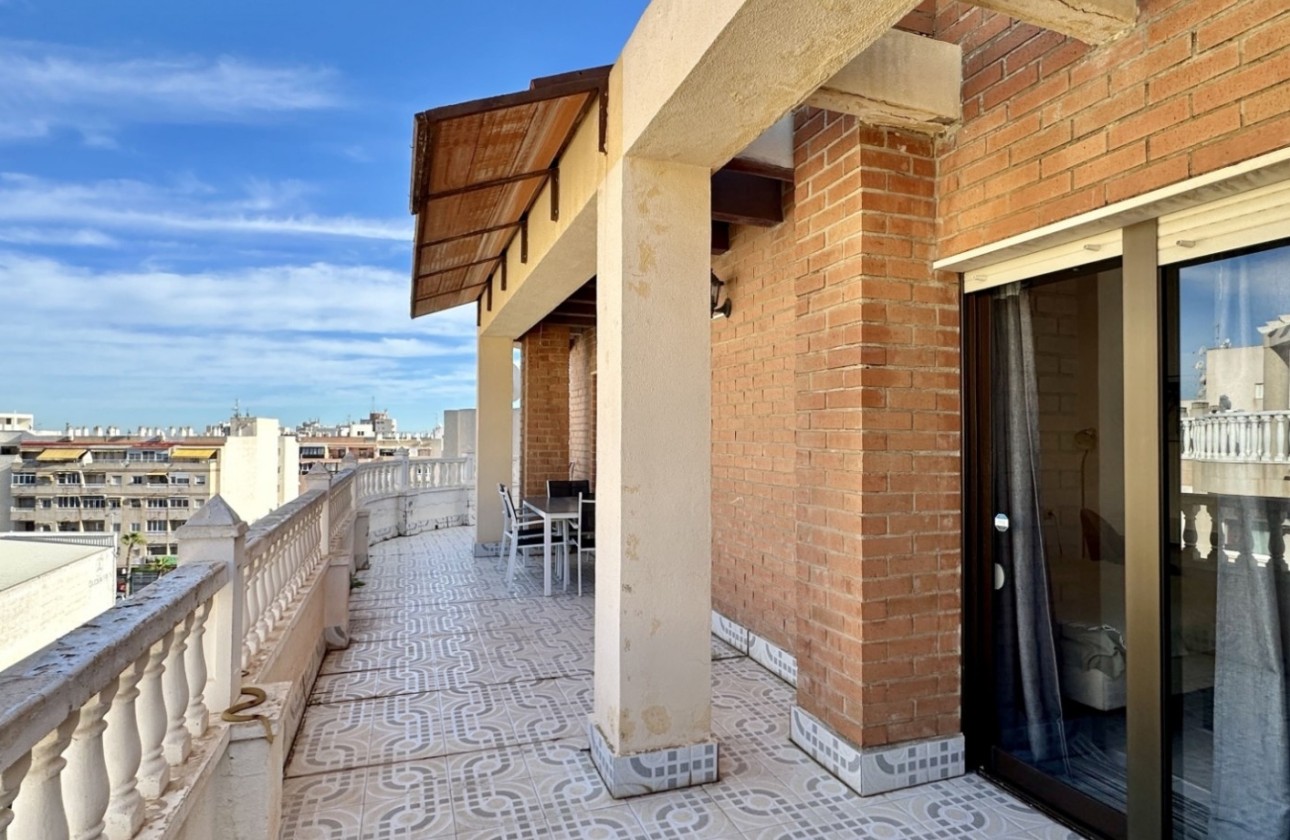 Herverkoop - Appartement / Flat -
Torrevieja