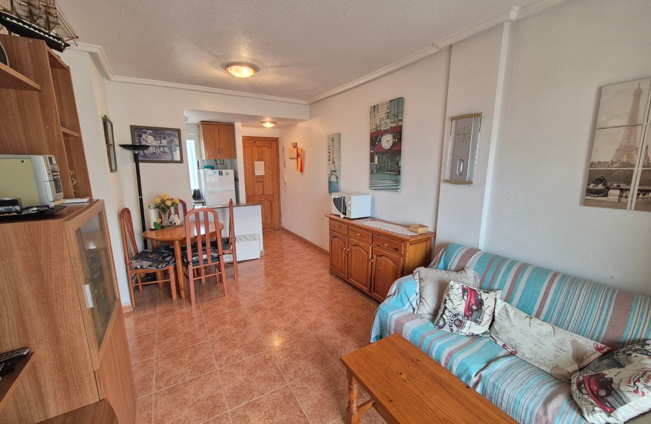 Herverkoop - Appartement / Flat -
Torrevieja