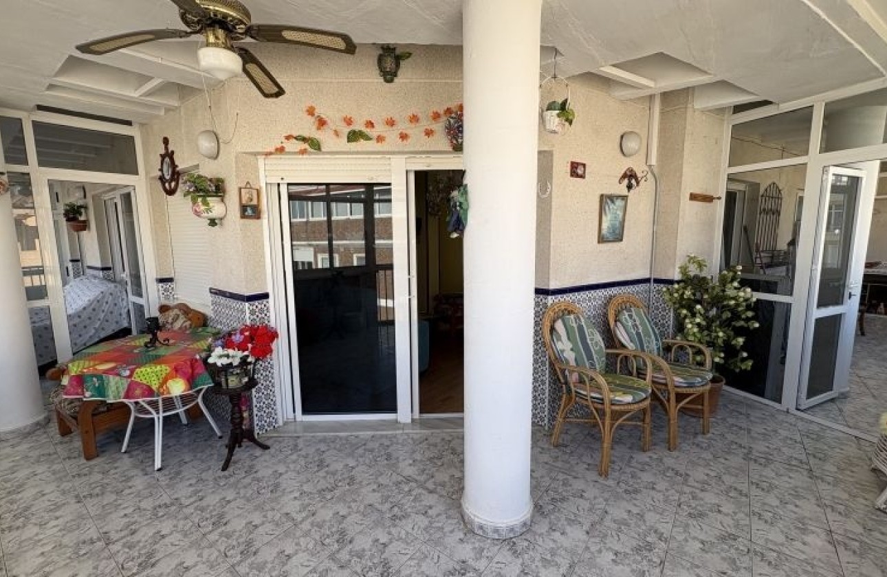 Herverkoop - Appartement / Flat -
Torrevieja