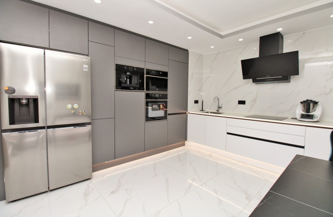 Herverkoop - Appartement / Flat -
Torrevieja