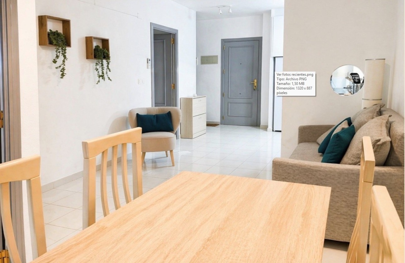 Herverkoop - Appartement / Flat -
Torrevieja