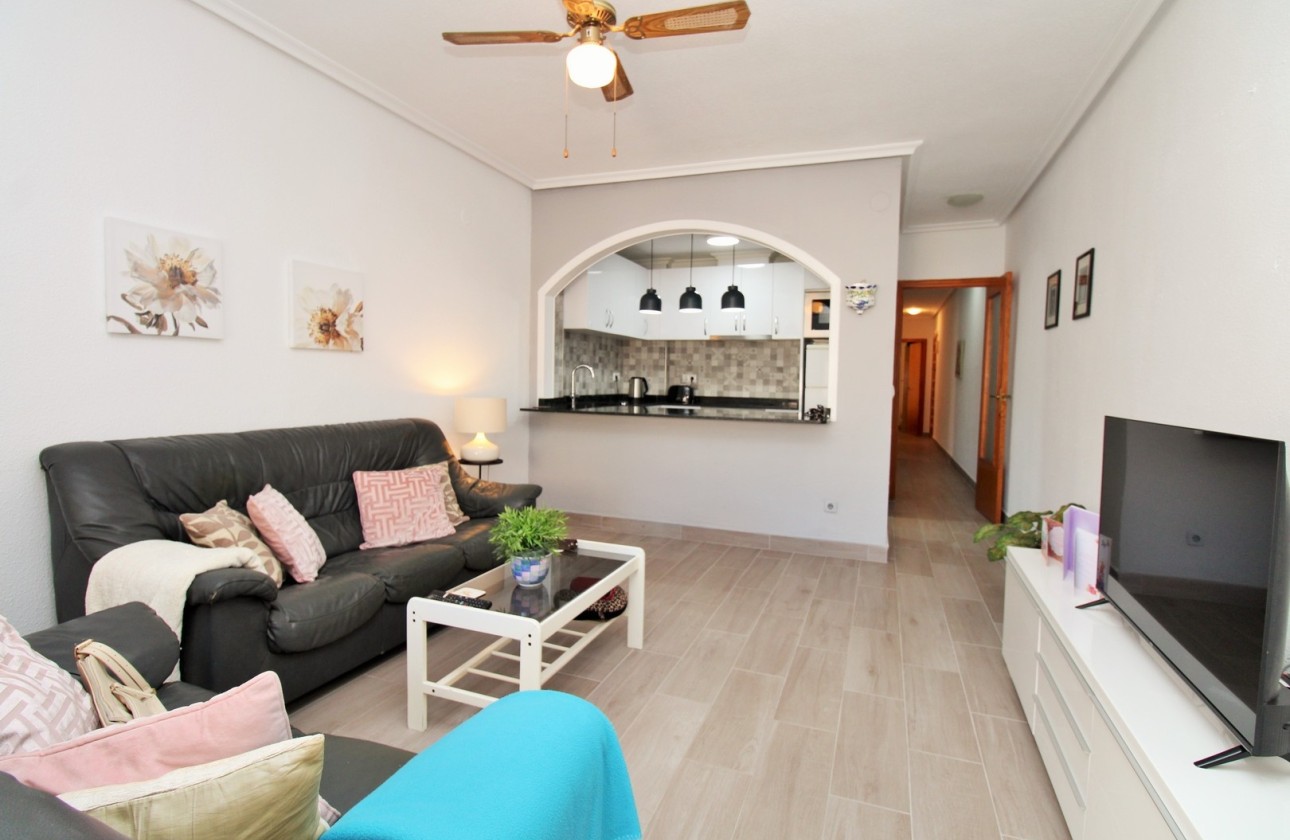 Herverkoop - Appartement / Flat -
Torrevieja