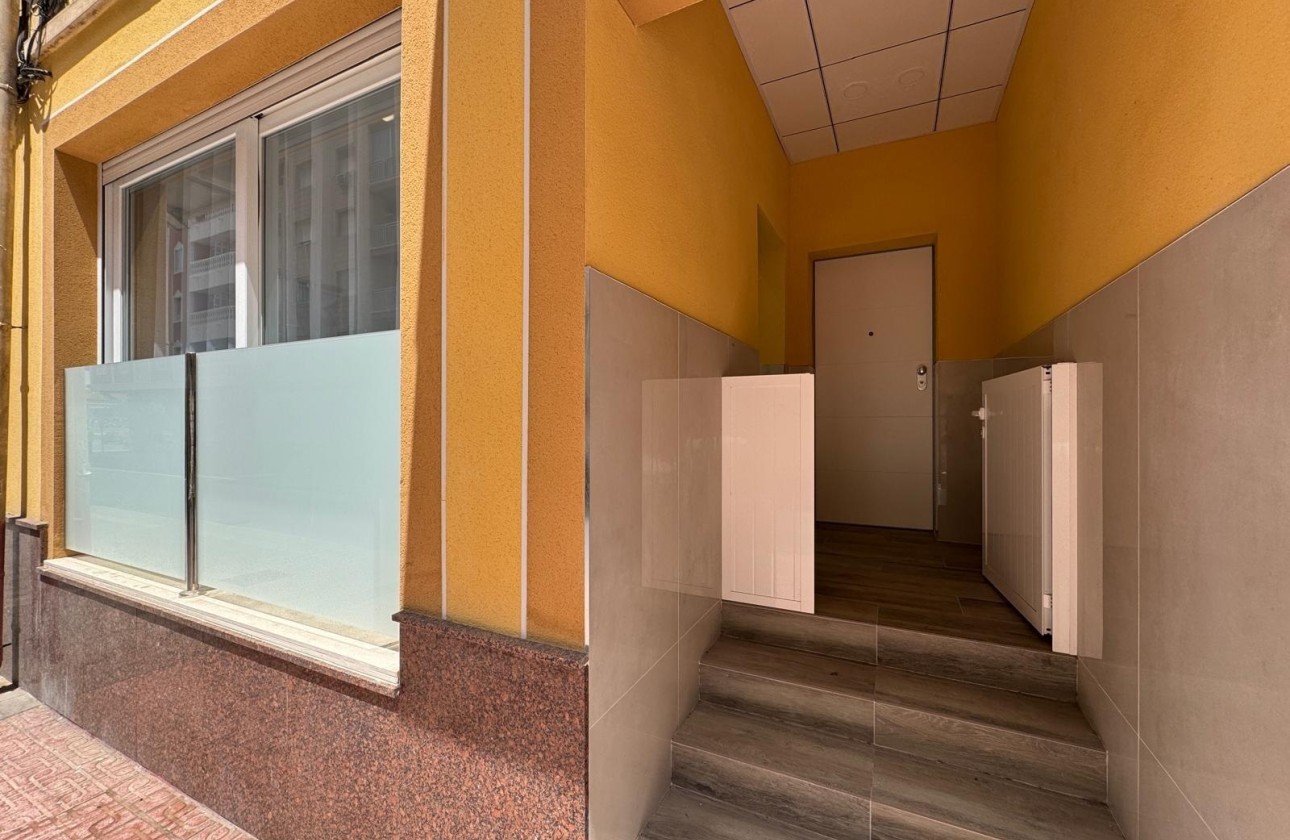 Herverkoop - Appartement / Flat -
Torrevieja