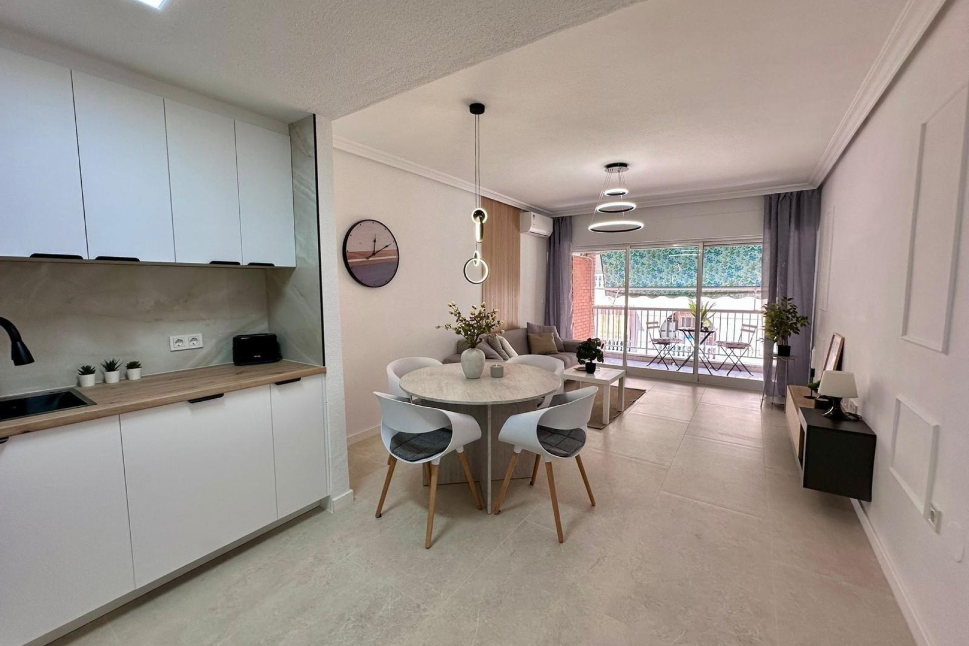 Herverkoop - Appartement / Flat -
Torrevieja