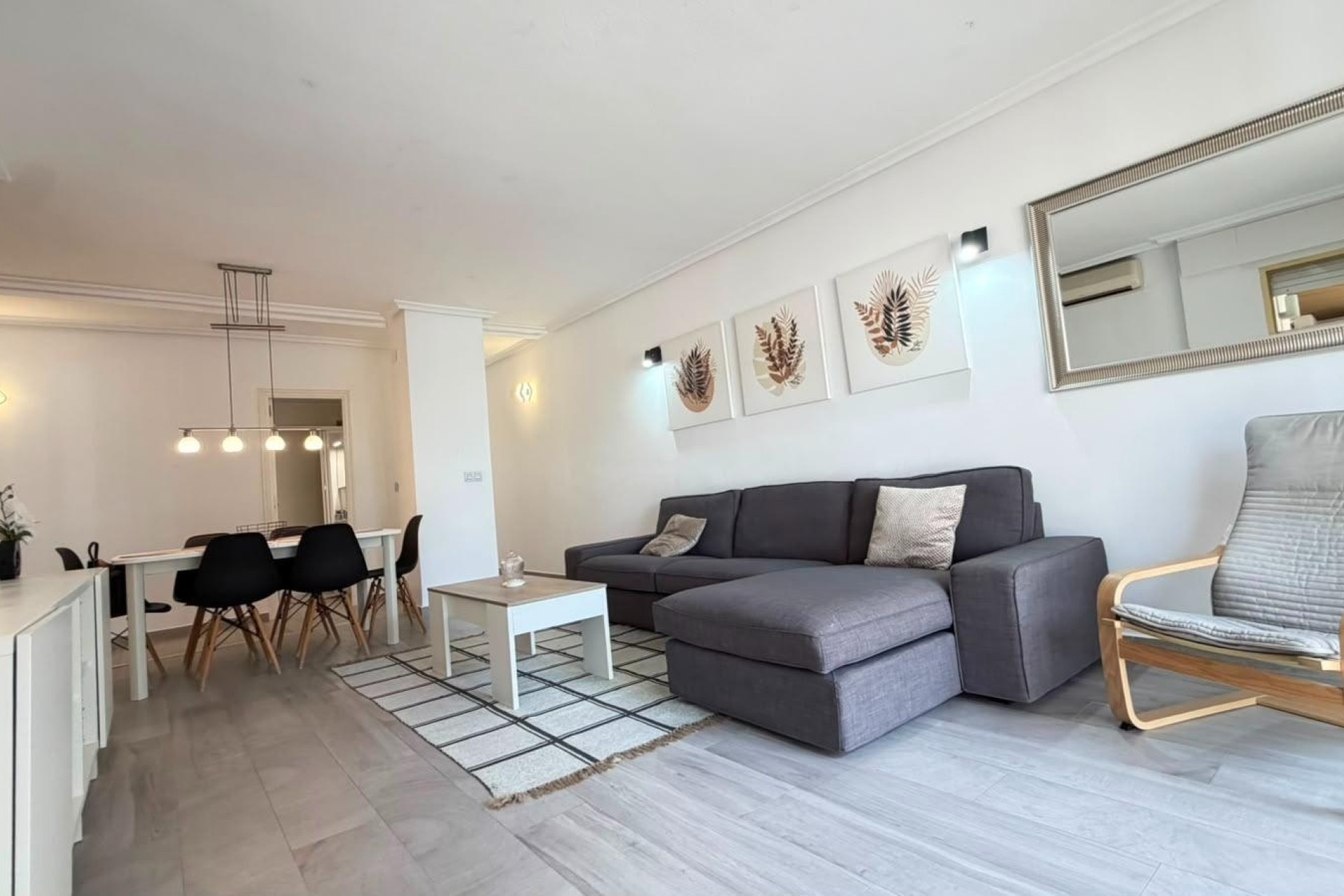 Herverkoop - Appartement / Flat -
Torrevieja