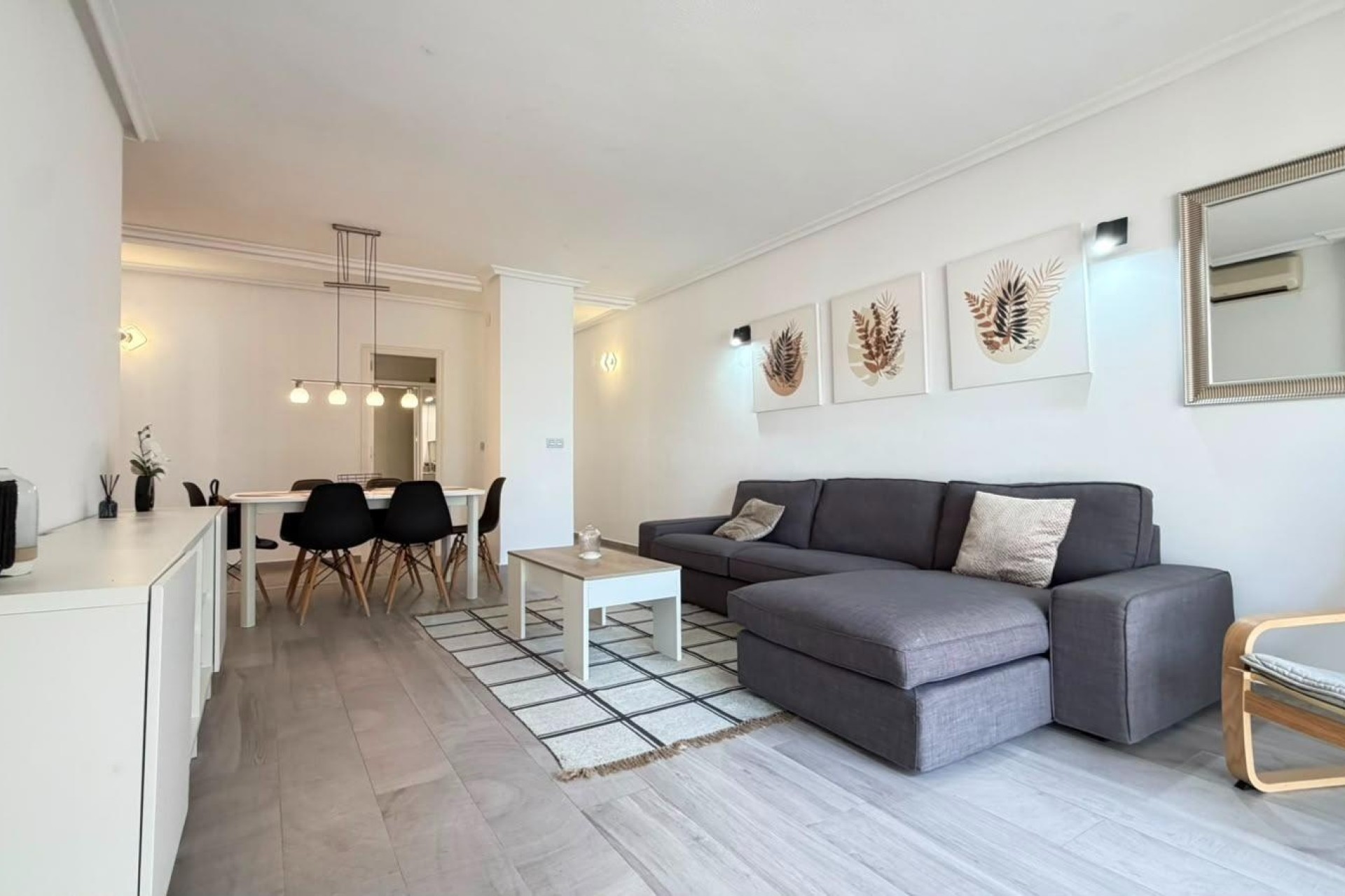 Herverkoop - Appartement / Flat -
Torrevieja