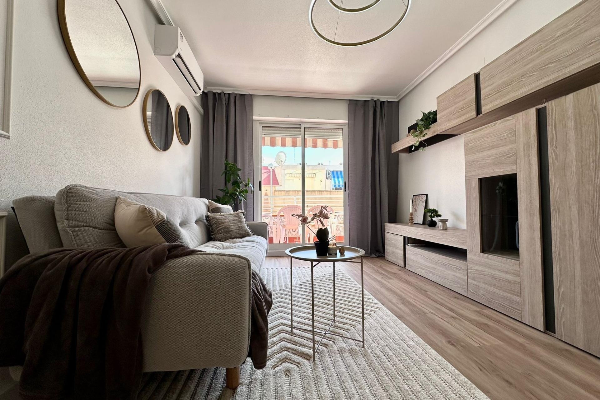 Herverkoop - Appartement / Flat -
Torrevieja
