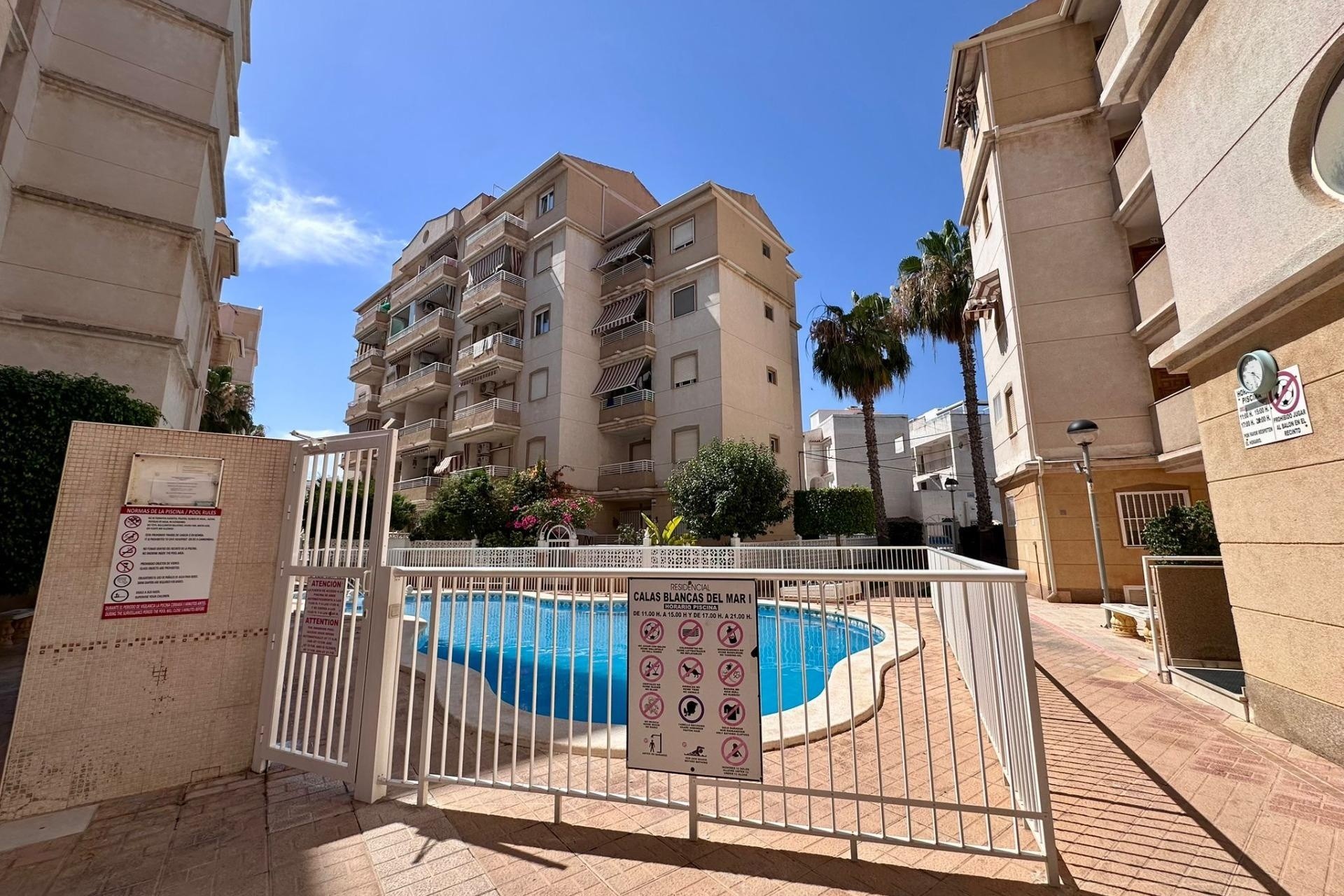 Herverkoop - Appartement / Flat -
Torrevieja