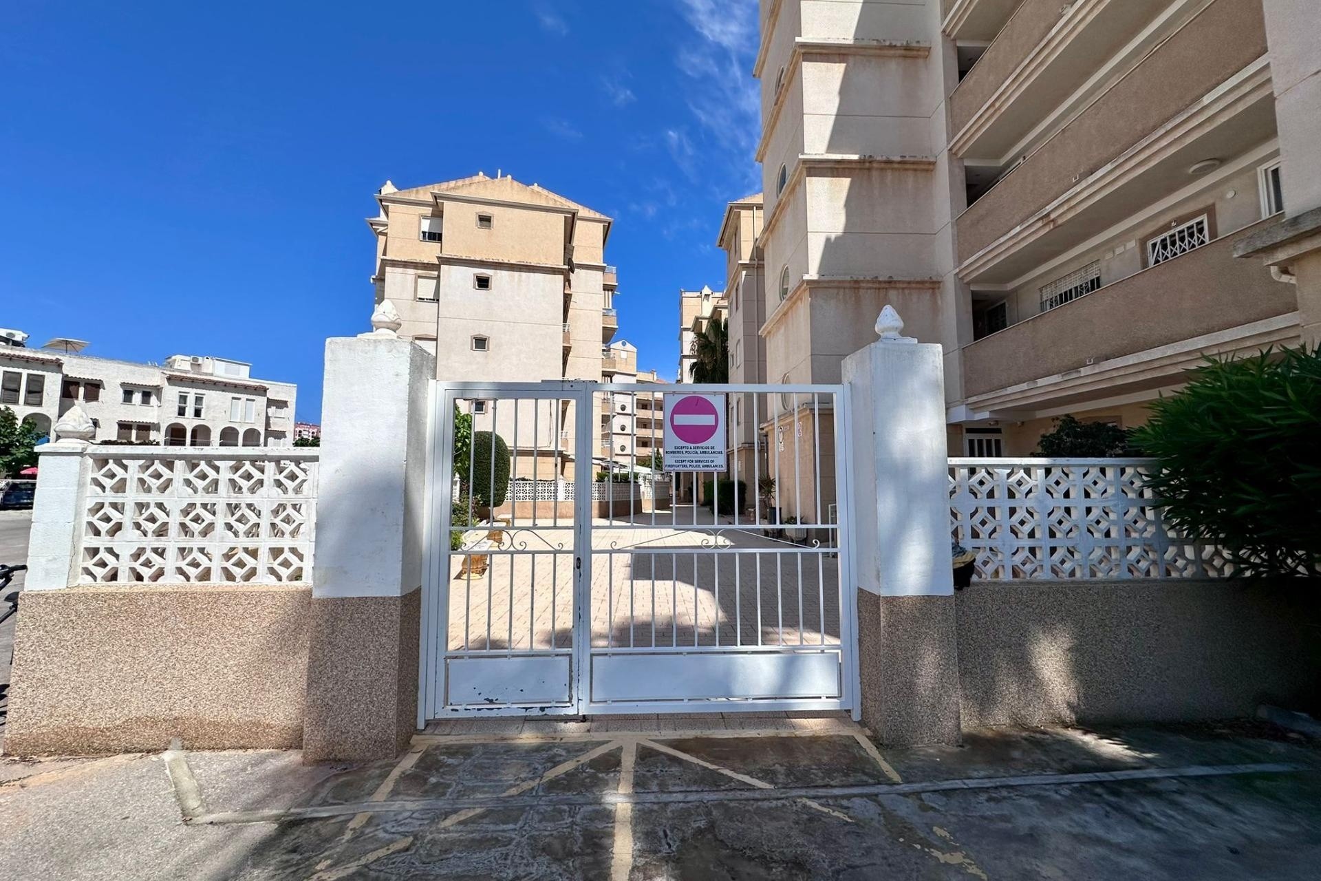 Herverkoop - Appartement / Flat -
Torrevieja