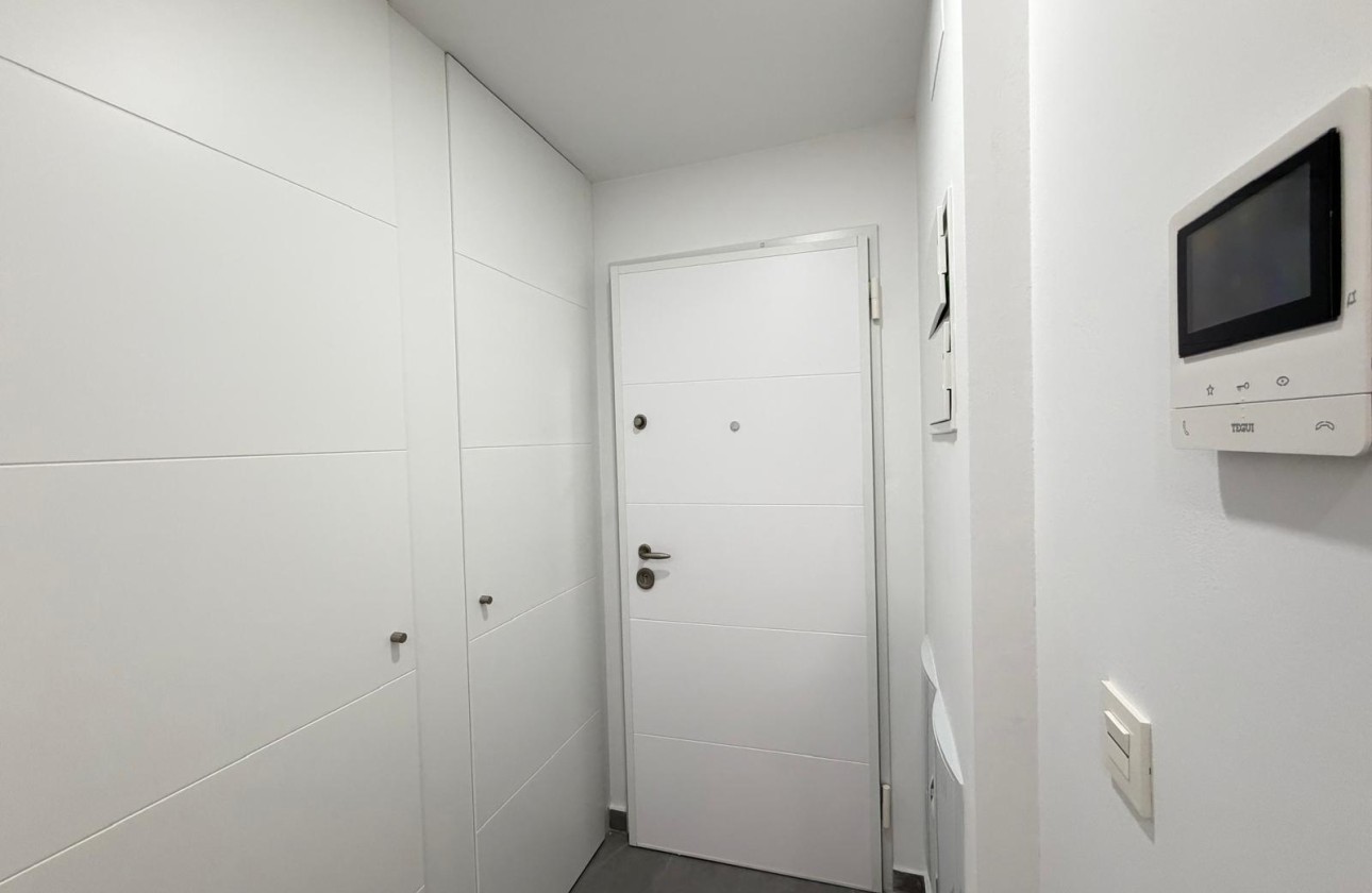 Herverkoop - Appartement / Flat -
Torrevieja