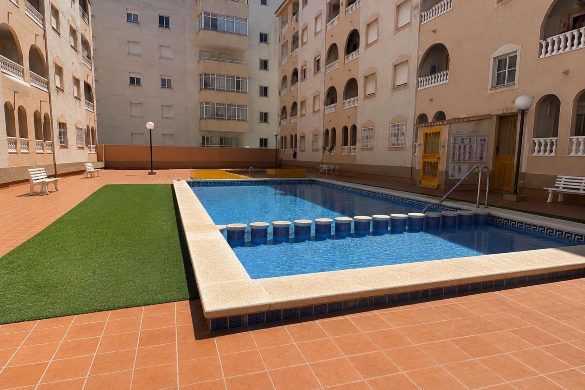 Herverkoop - Appartement / Flat -
Torrevieja