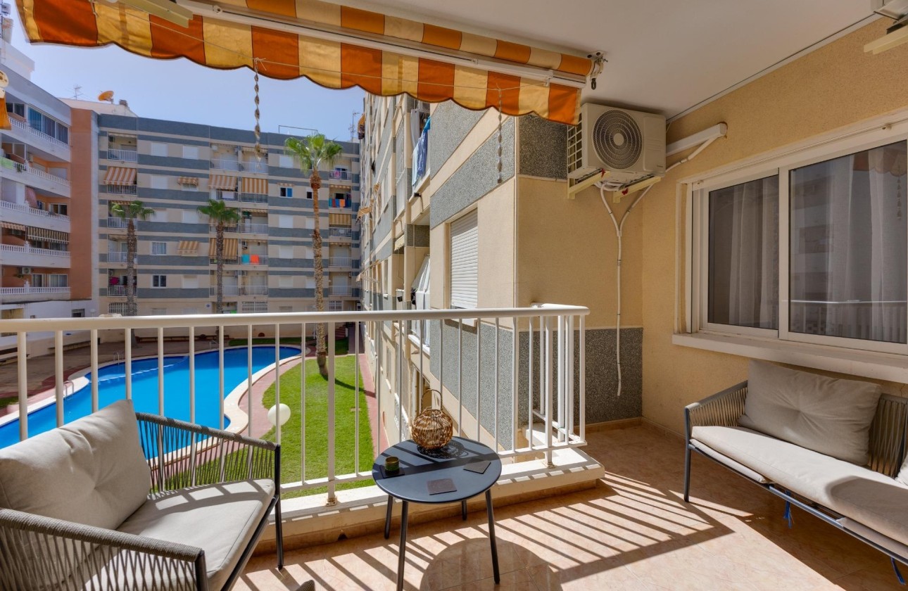 Herverkoop - Appartement / Flat -
Torrevieja