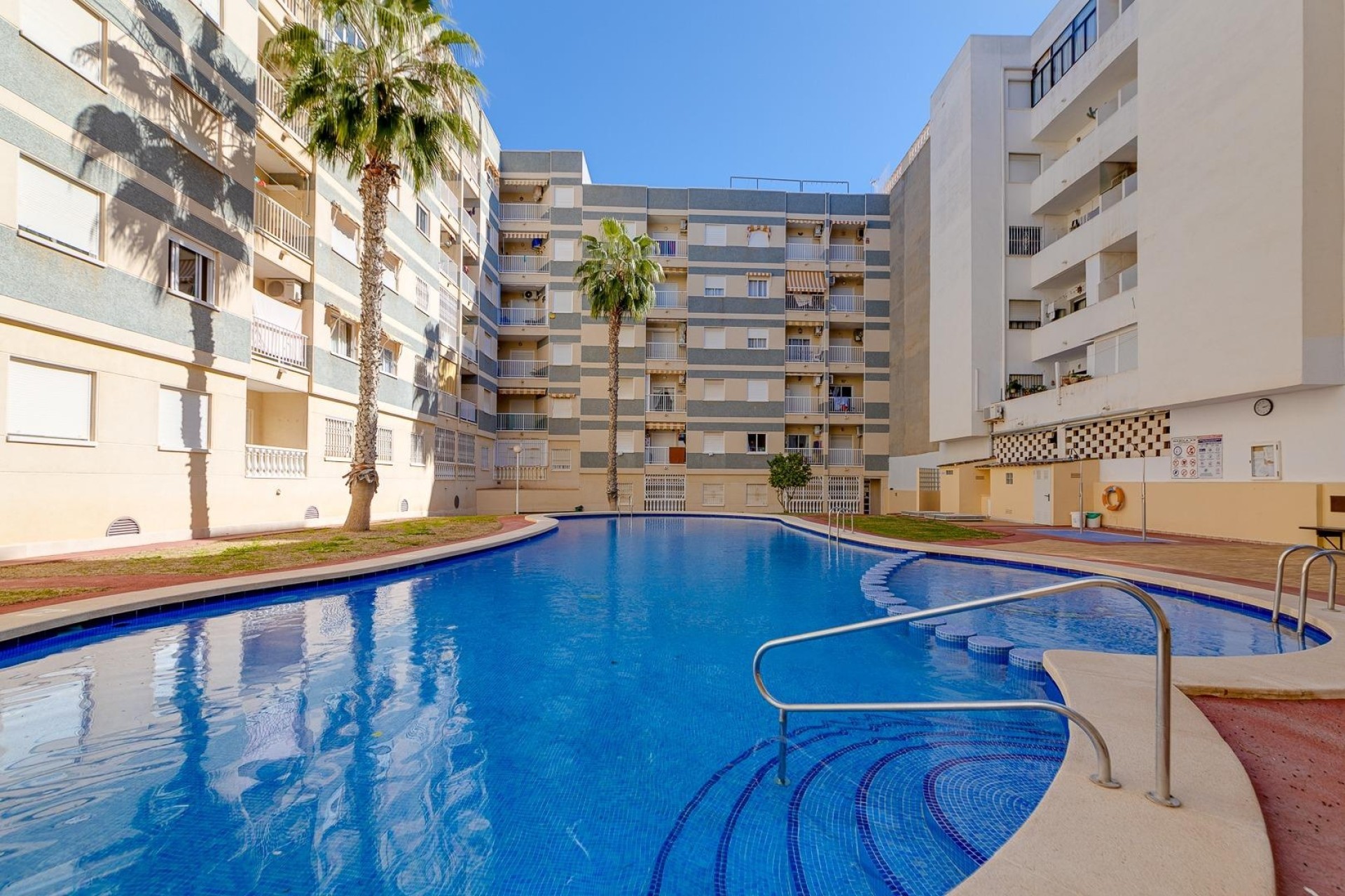 Herverkoop - Appartement / Flat -
Torrevieja