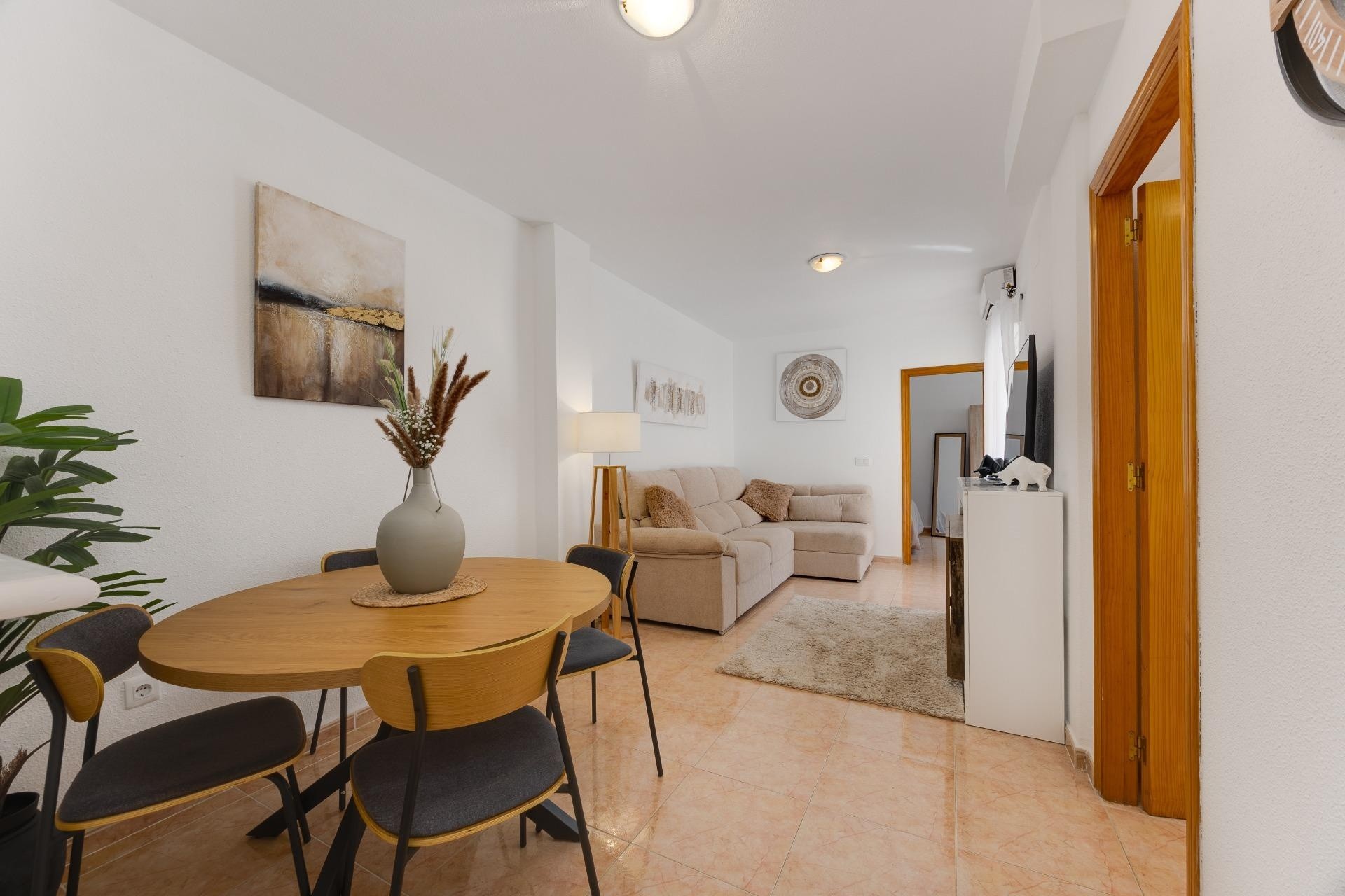 Herverkoop - Appartement / Flat -
Torrevieja